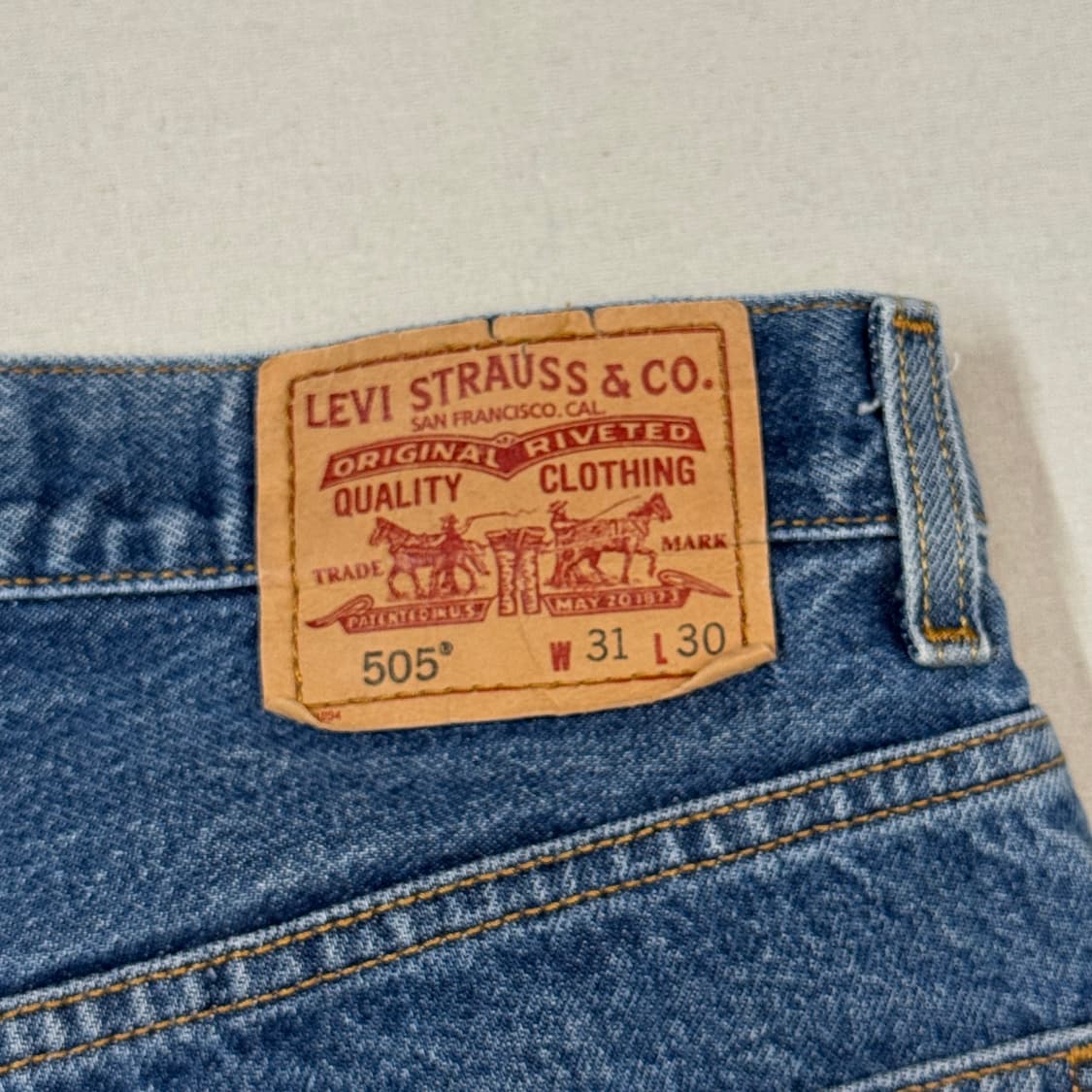 31inch) 리바이스 505 레귤러 핏 데님 청바지 상품이미지3