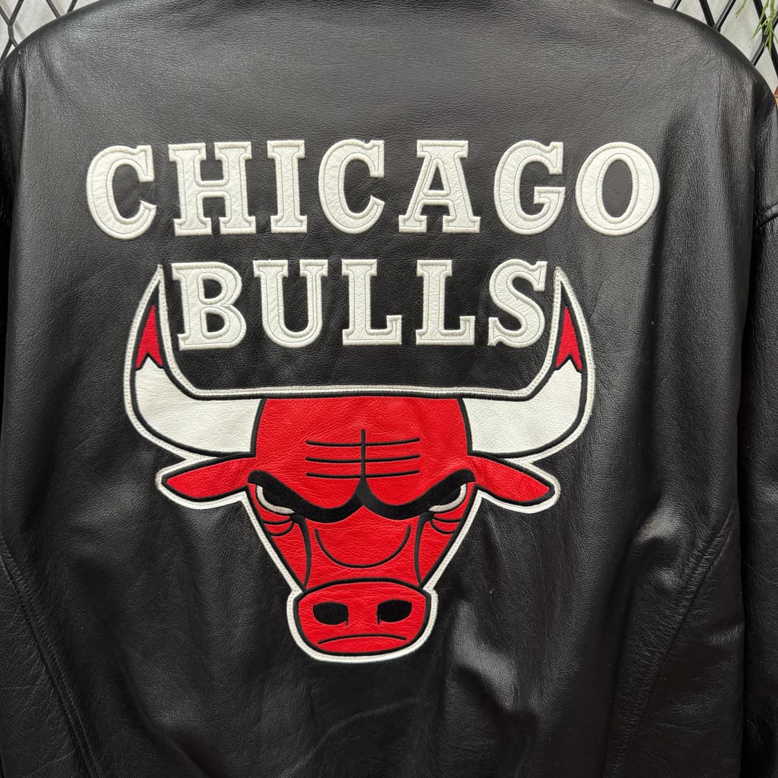 90s NBA X G-lll 칼뱅크 시카고불스 레더 바시티자켓 레드블랙 상품이미지6