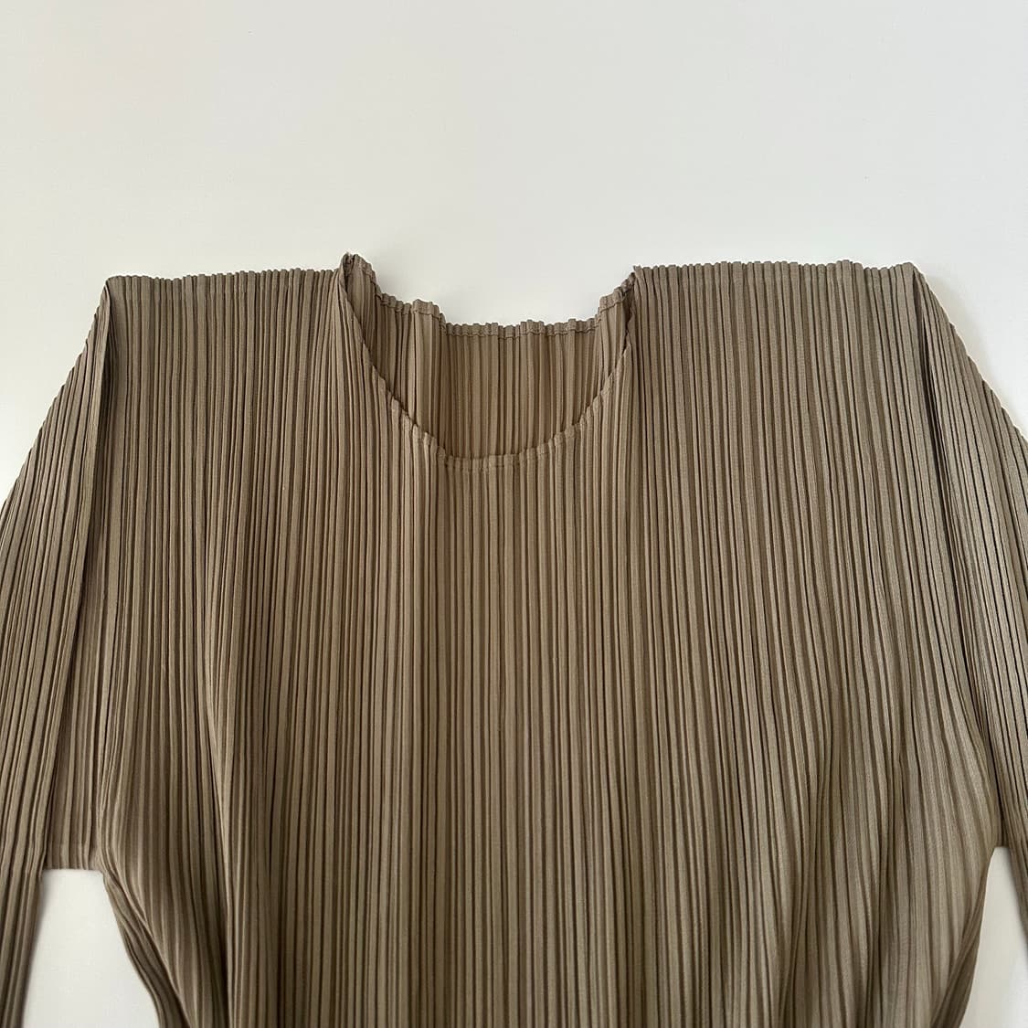 이세이미야케 플리츠플리즈 블라우스 티셔츠 상품이미지2