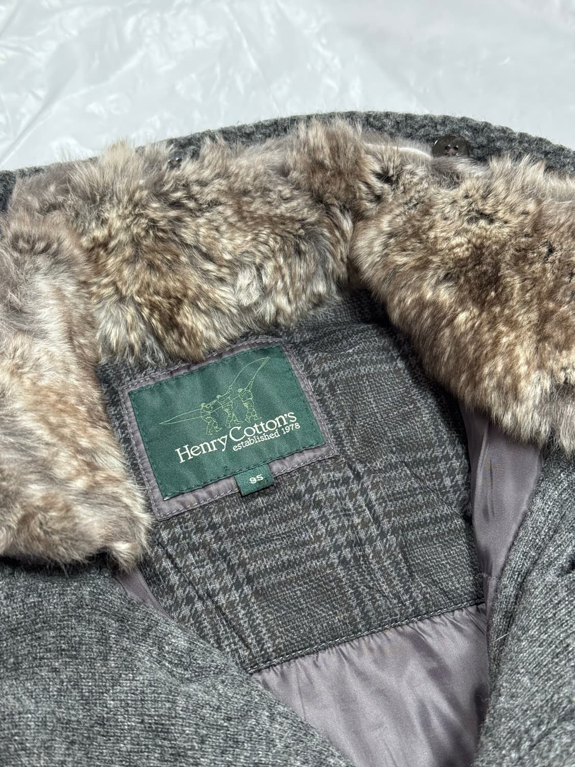 henry cottens / 헨리코튼 버튼 니트 가디건 상품이미지4