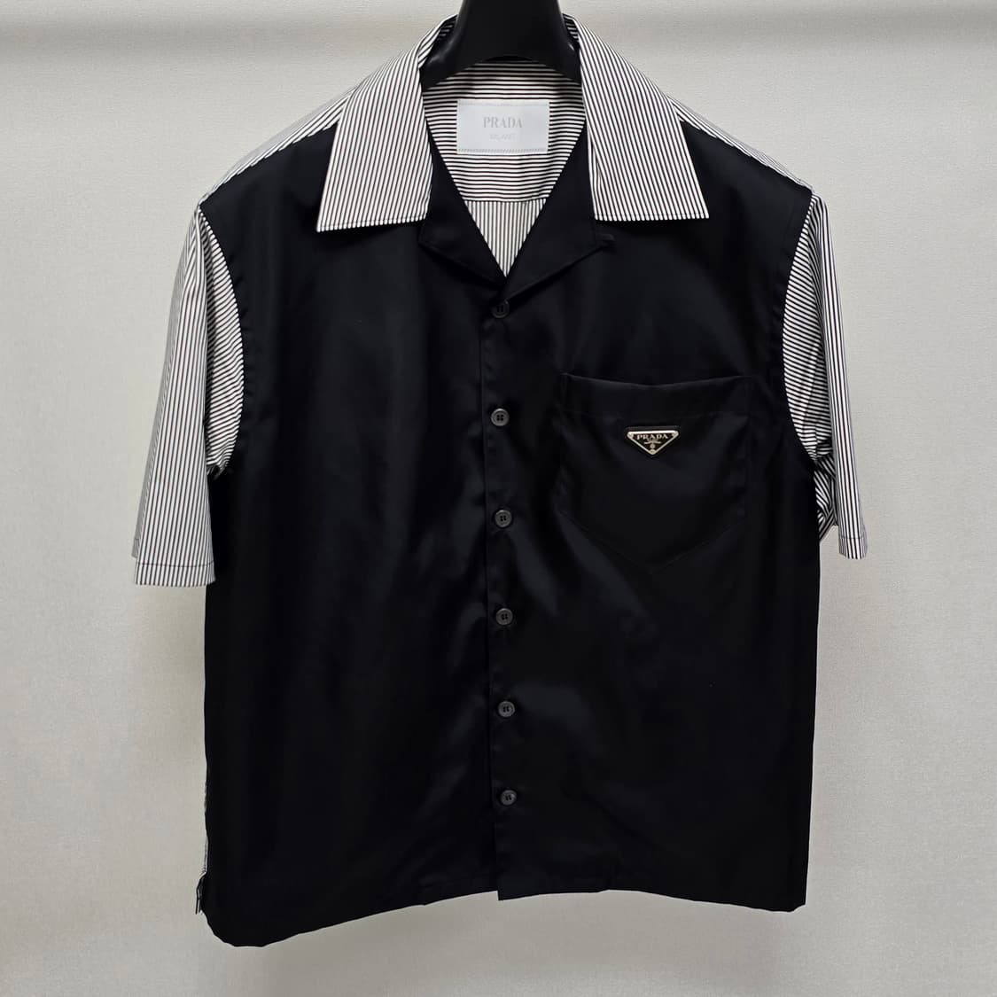 프라다 리나일론 스트라이프 반팔 셔츠 s사이즈 95 100 판매 상품이미지1