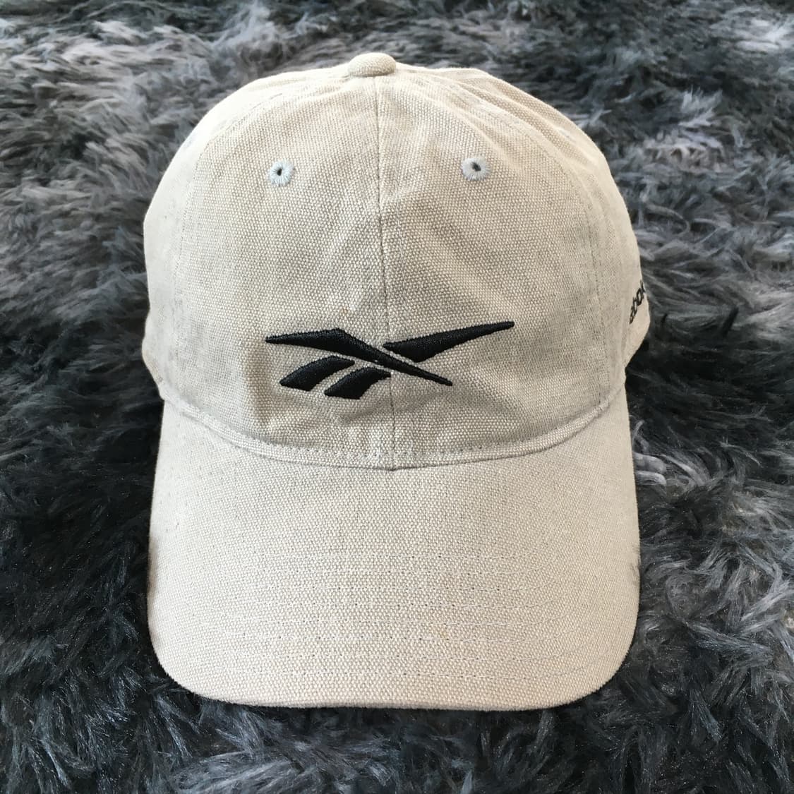 투티/A0 reebok 베이지 빈티지 트윌 로고 워싱 코튼 볼캡 모자 상품이미지1