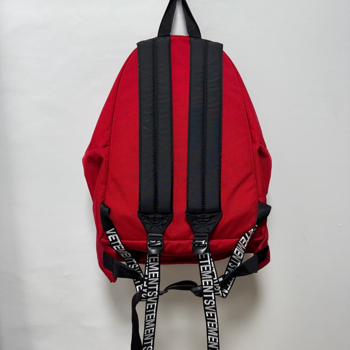 베트멍 x 이스트팩 2way 백팩 레드 상품이미지2
