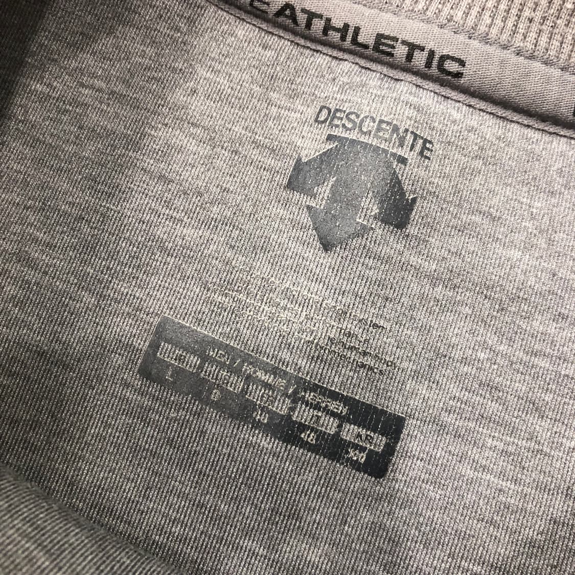 100 데상트 맨투맨 상품이미지4