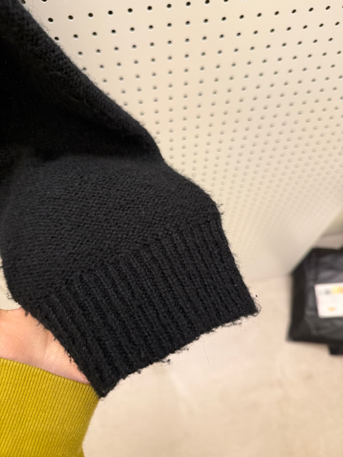 칼하트 로고 자수 브이넥 니트 가디건 U1374 상품이미지4