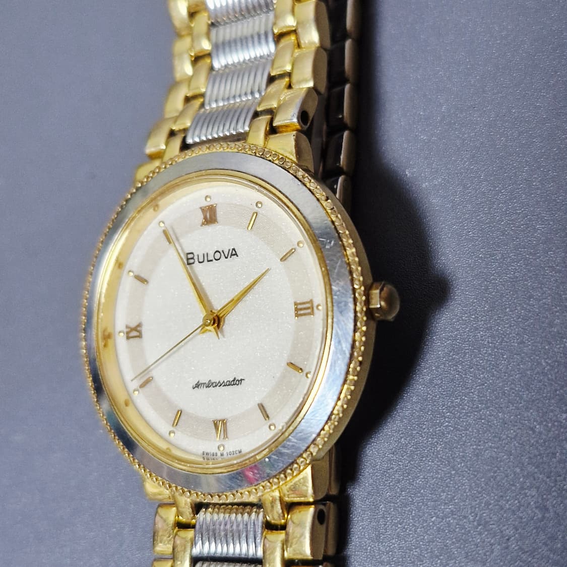 부로바(Bulova) 앰배서더 빈티지 쿼츠시계 상품이미지3