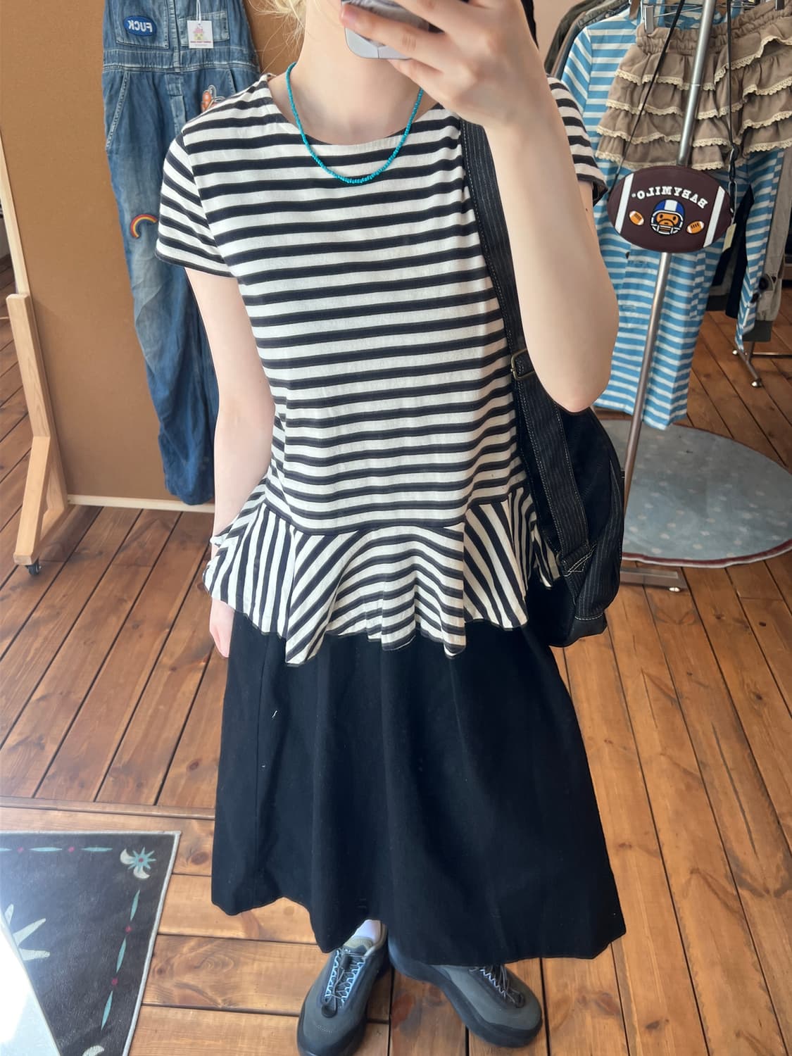 폴로 블랙 스트라이프 프릴 반팔 상품이미지2