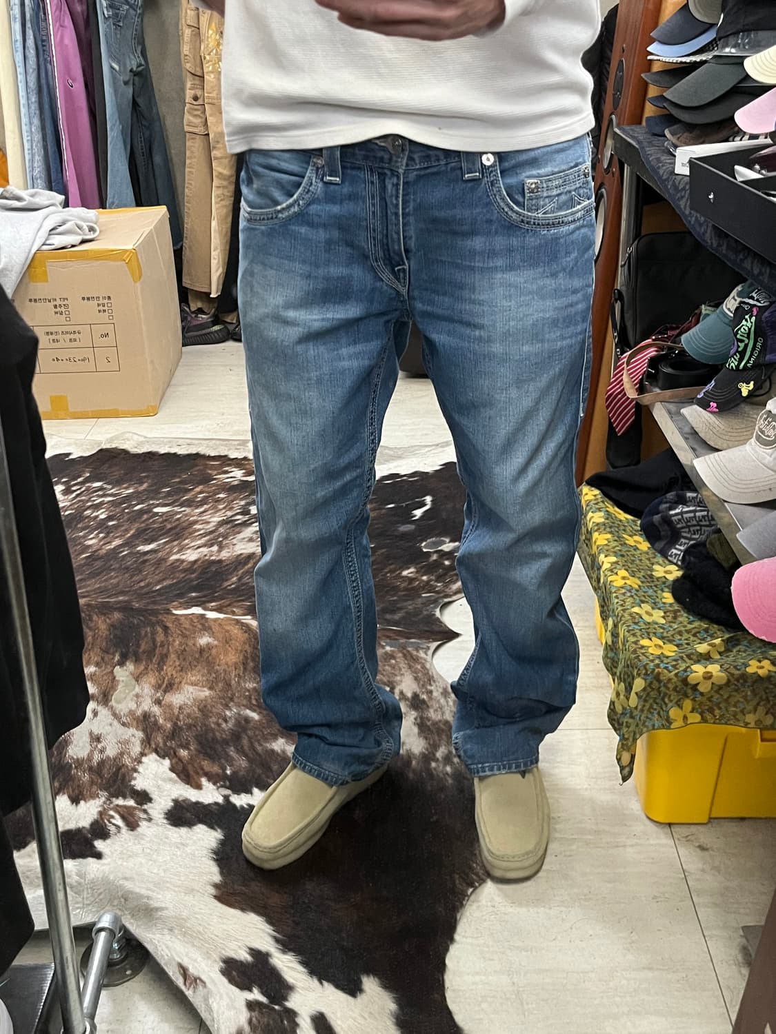 TRUE RELIGION STRAIGHT FIT DENIM 상품이미지2