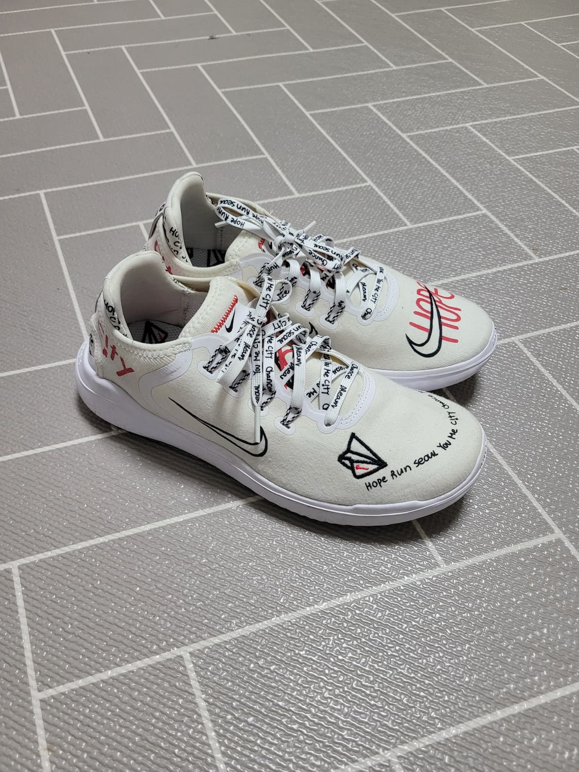 나이키 프리런 노보 245 (240추천) 상품이미지1