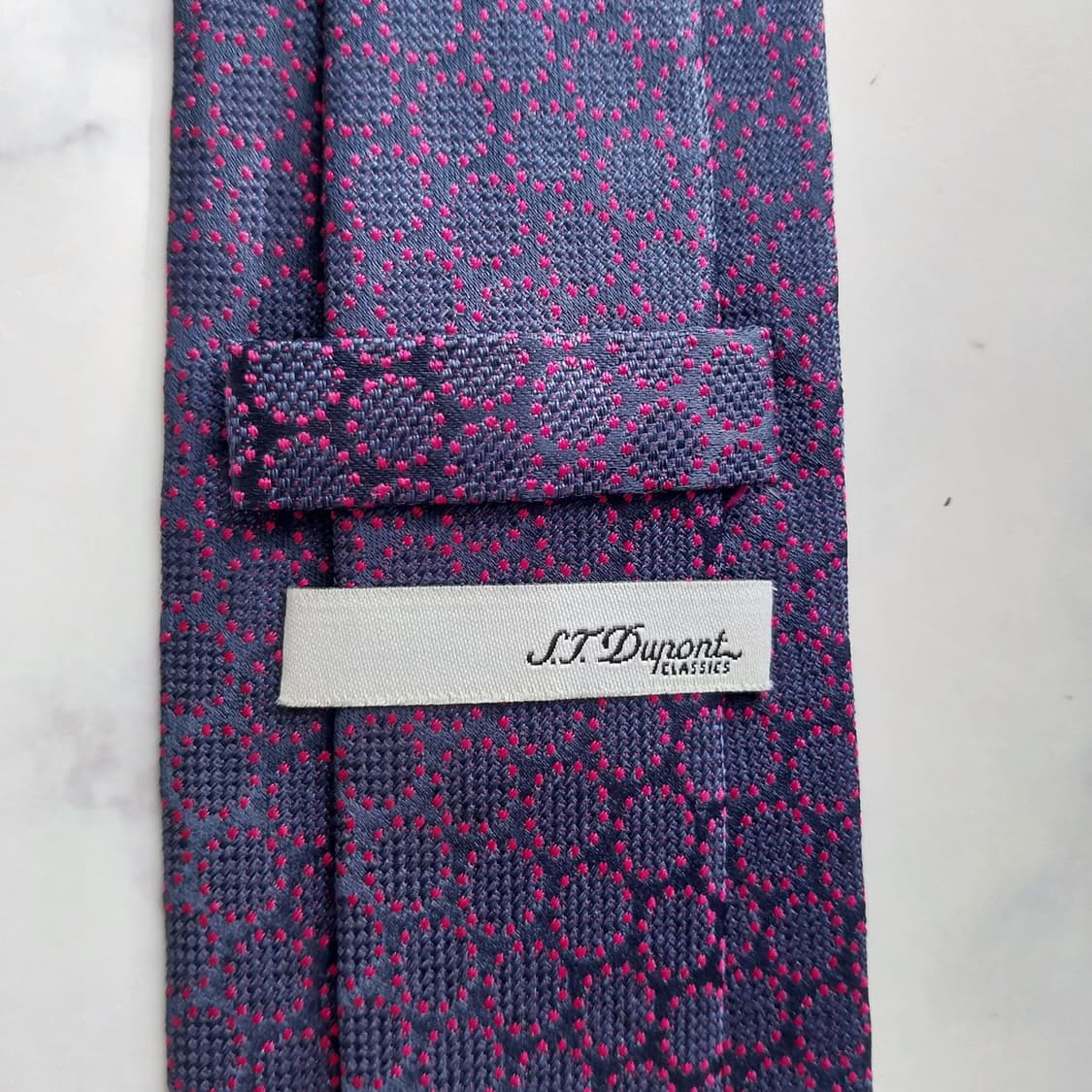 듀퐁 실크 네이비 도트 패턴 넥타이 8.3cm A+등급 K2168
 상품이미지8