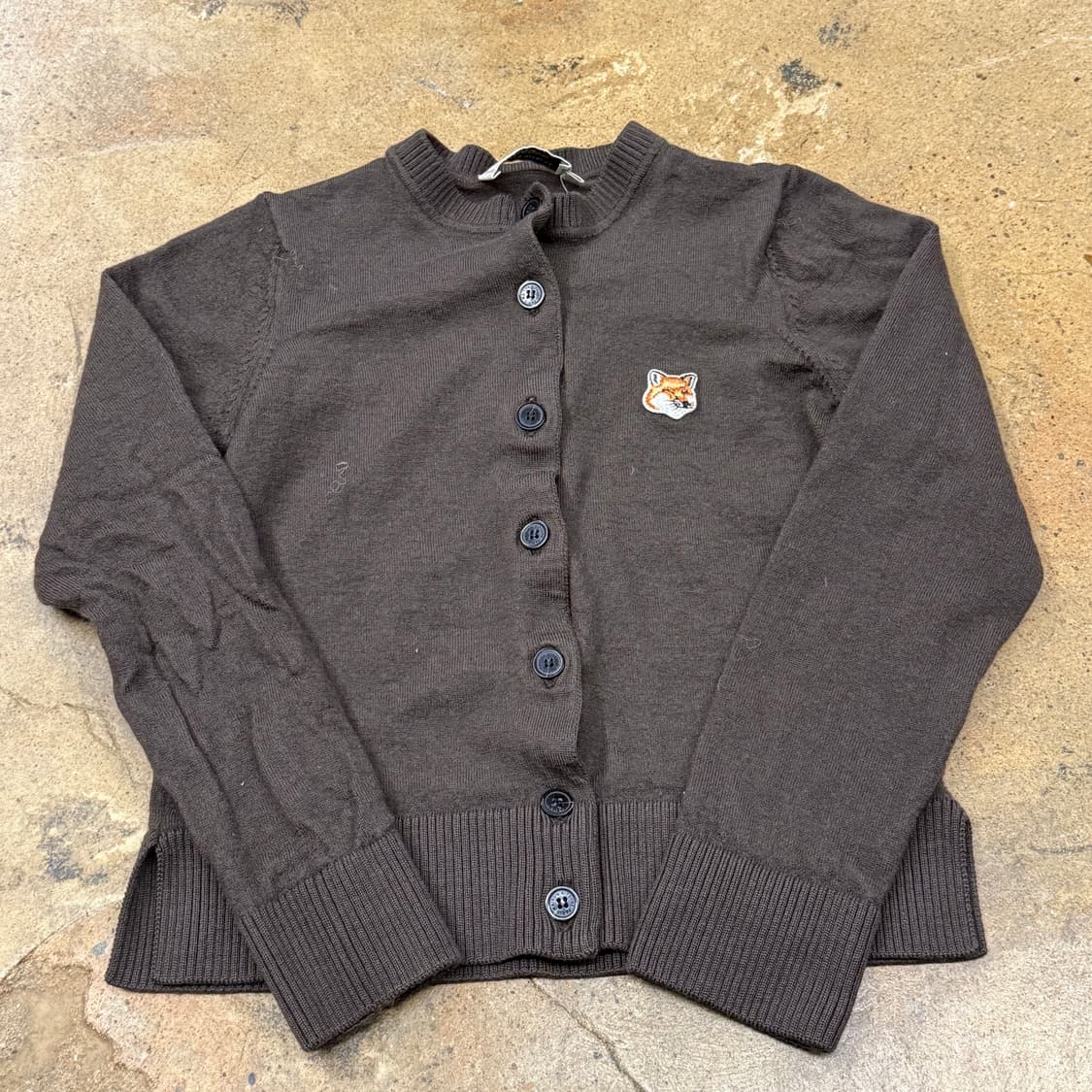 메종키츠네 초코 브라운 니트 가디건 상품이미지2