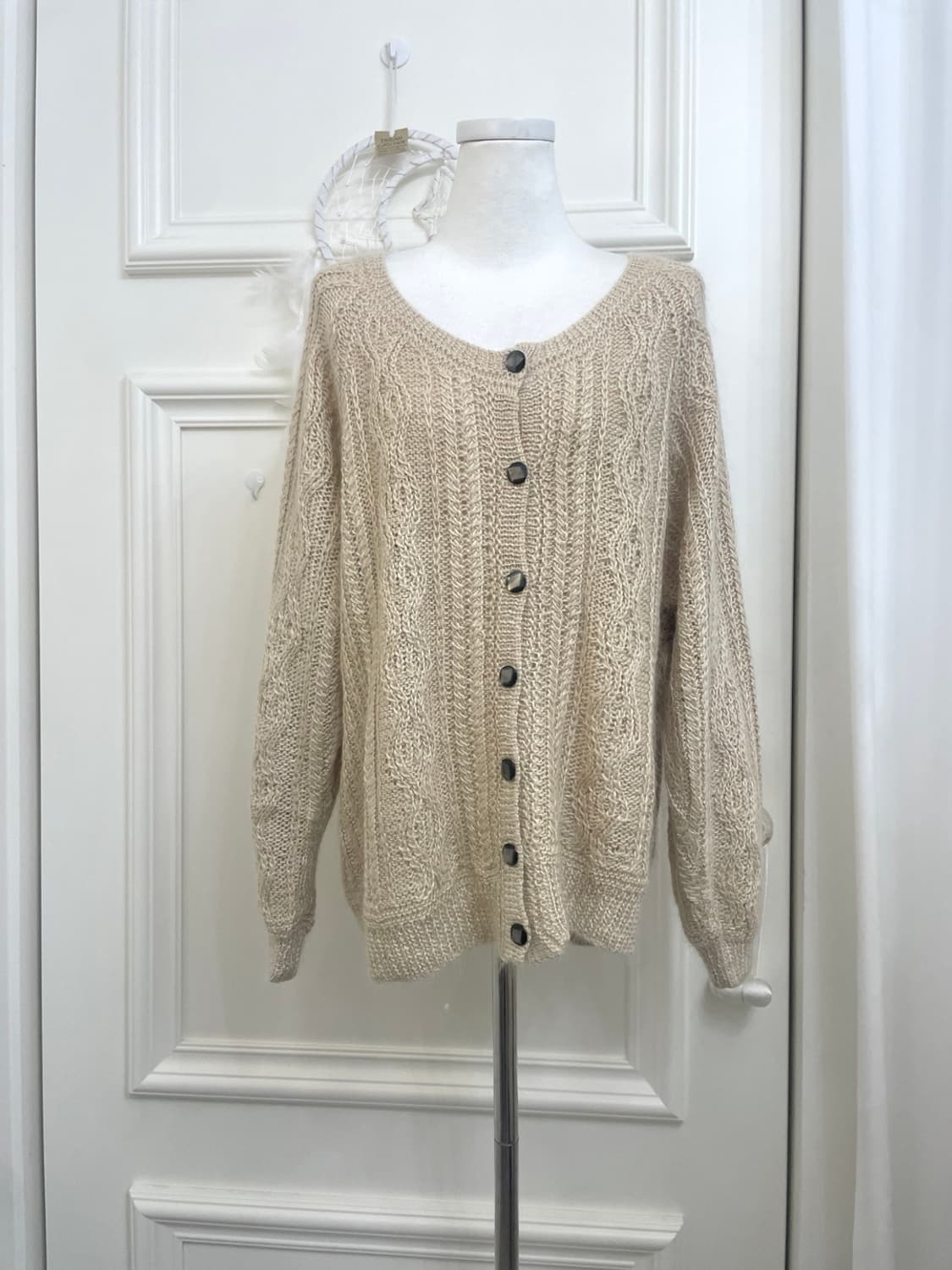 beige wool silk twist loose cardigan 상품이미지1