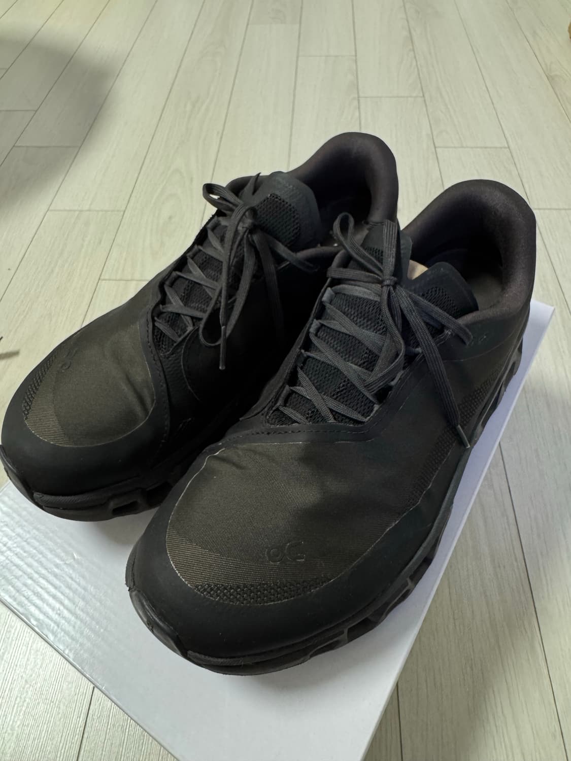 온러닝 파프 콜라보 브라운 컬러 275판매합니다 상품이미지1