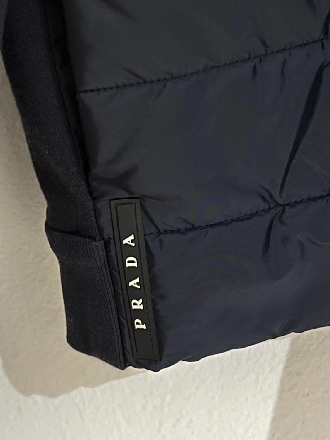 프라다 후드집업 상품이미지3