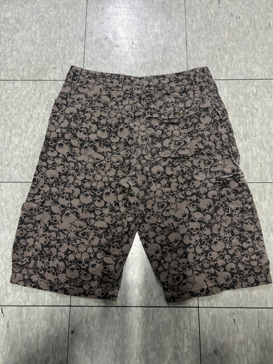 네이버후드 06 아카이브 스컬프린트 카고바지 상품이미지5