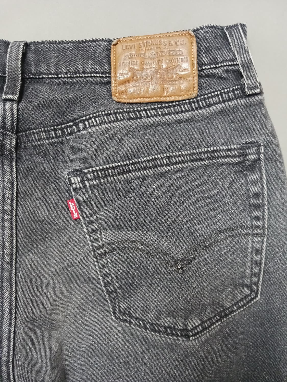 [32] 리바이스 프리미엄 502 웜 레귤러 테이퍼드 그레이진 청바지 상품이미지9