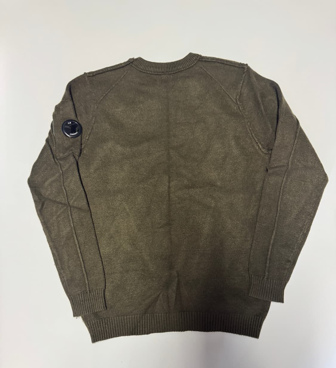 여성 C.P 컴퍼니 리메이크 커스텀 렌즈 절개 니트 S ~ M 상품이미지2