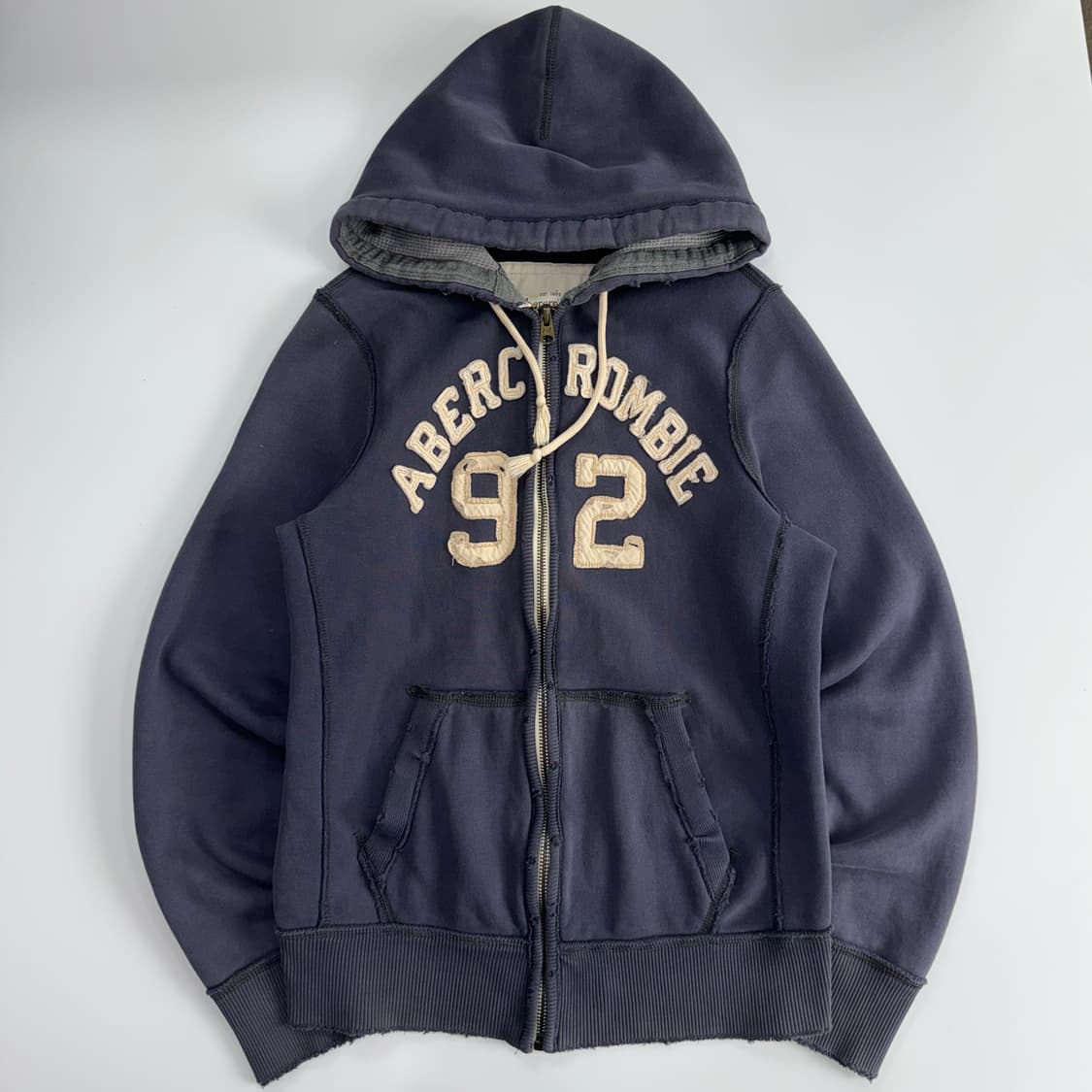 Abercrombie 아베크롬비 그런지 로고 네이비 후드집업  상품이미지3