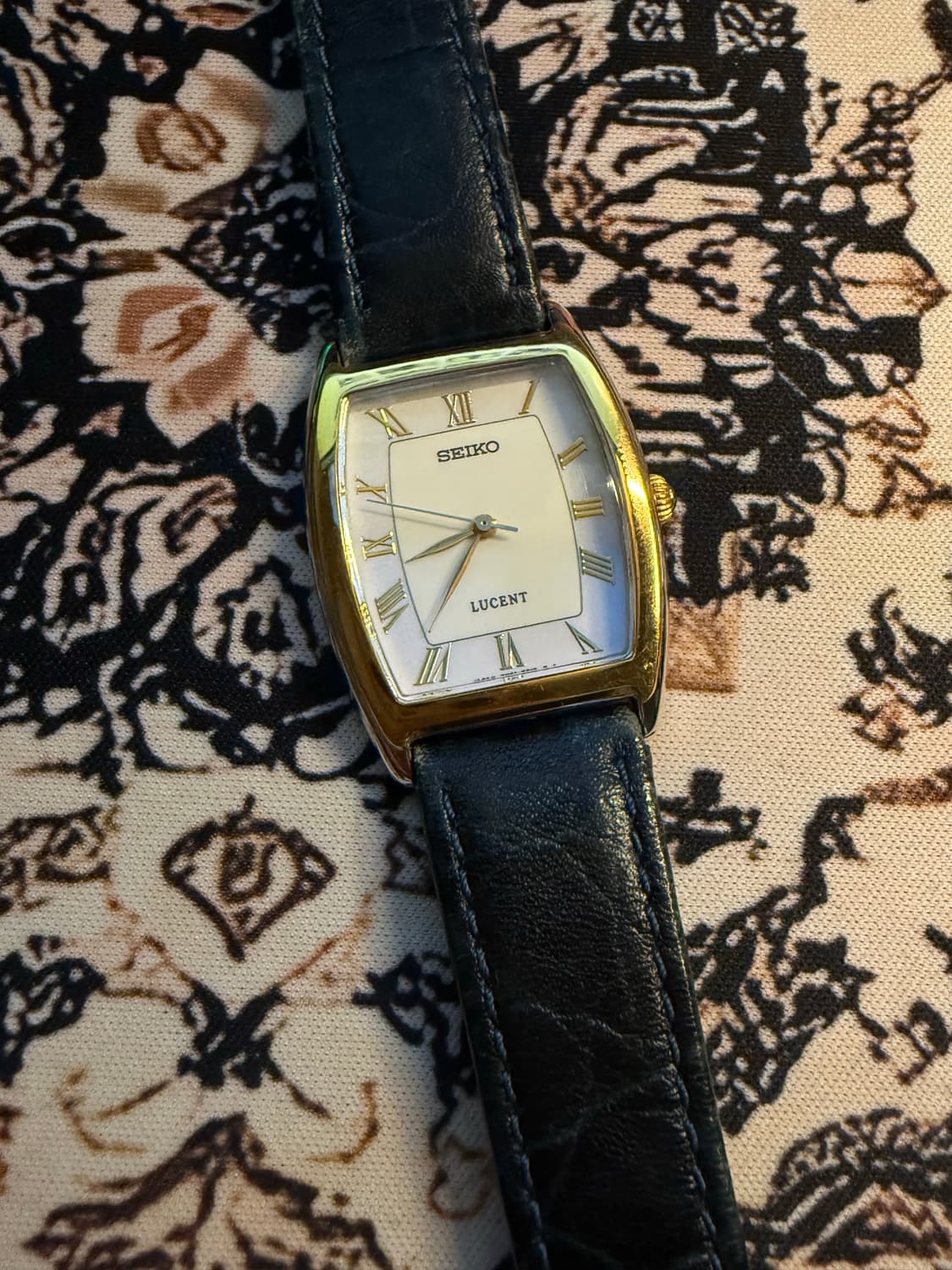 SEIKO 빈티지 쿼츠 시계 상품이미지1