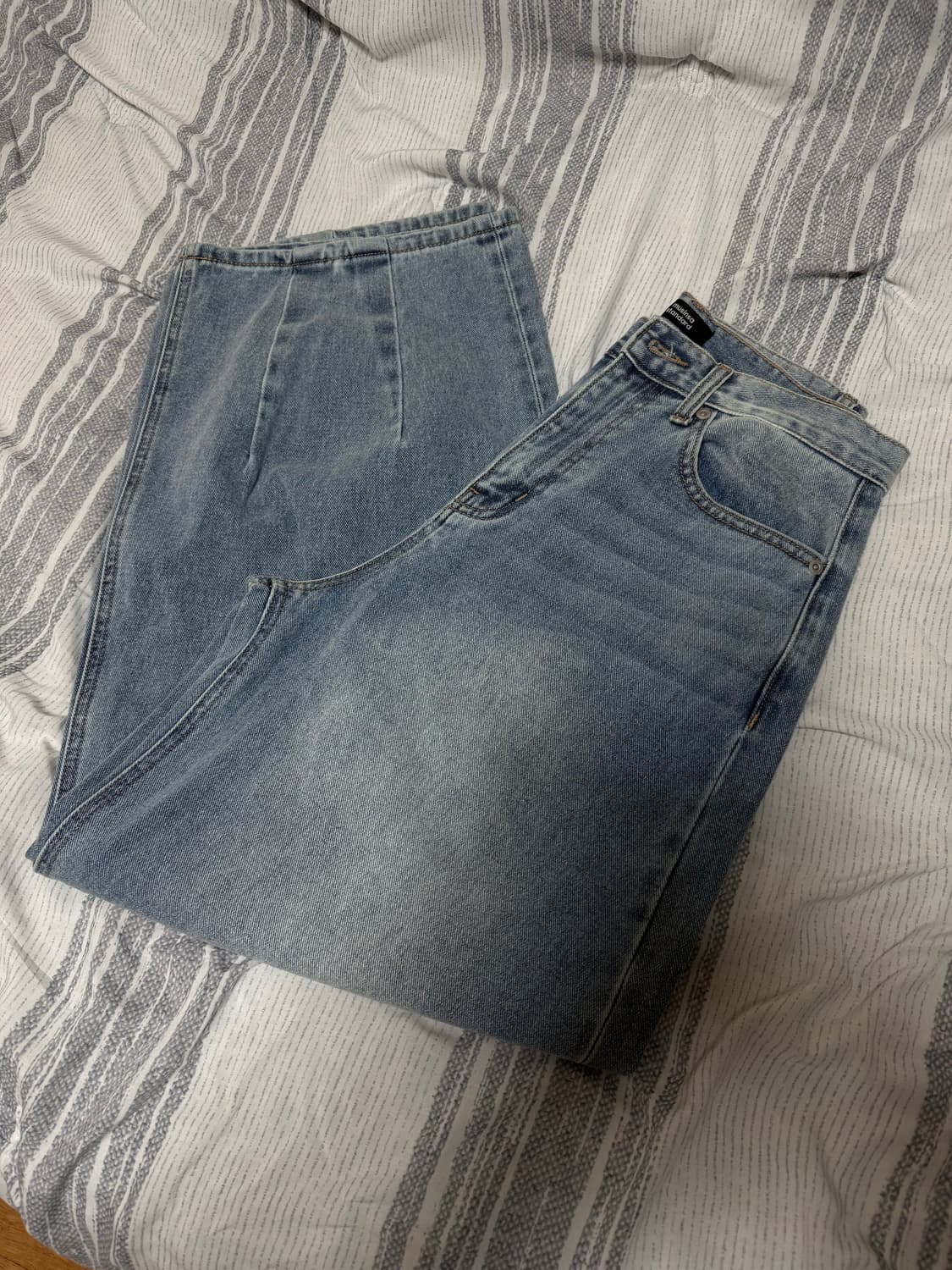 (28) 무신사스탠다드 빅 브러쉬 벌룬 데님 팬츠 라이트 인디고 상품이미지3