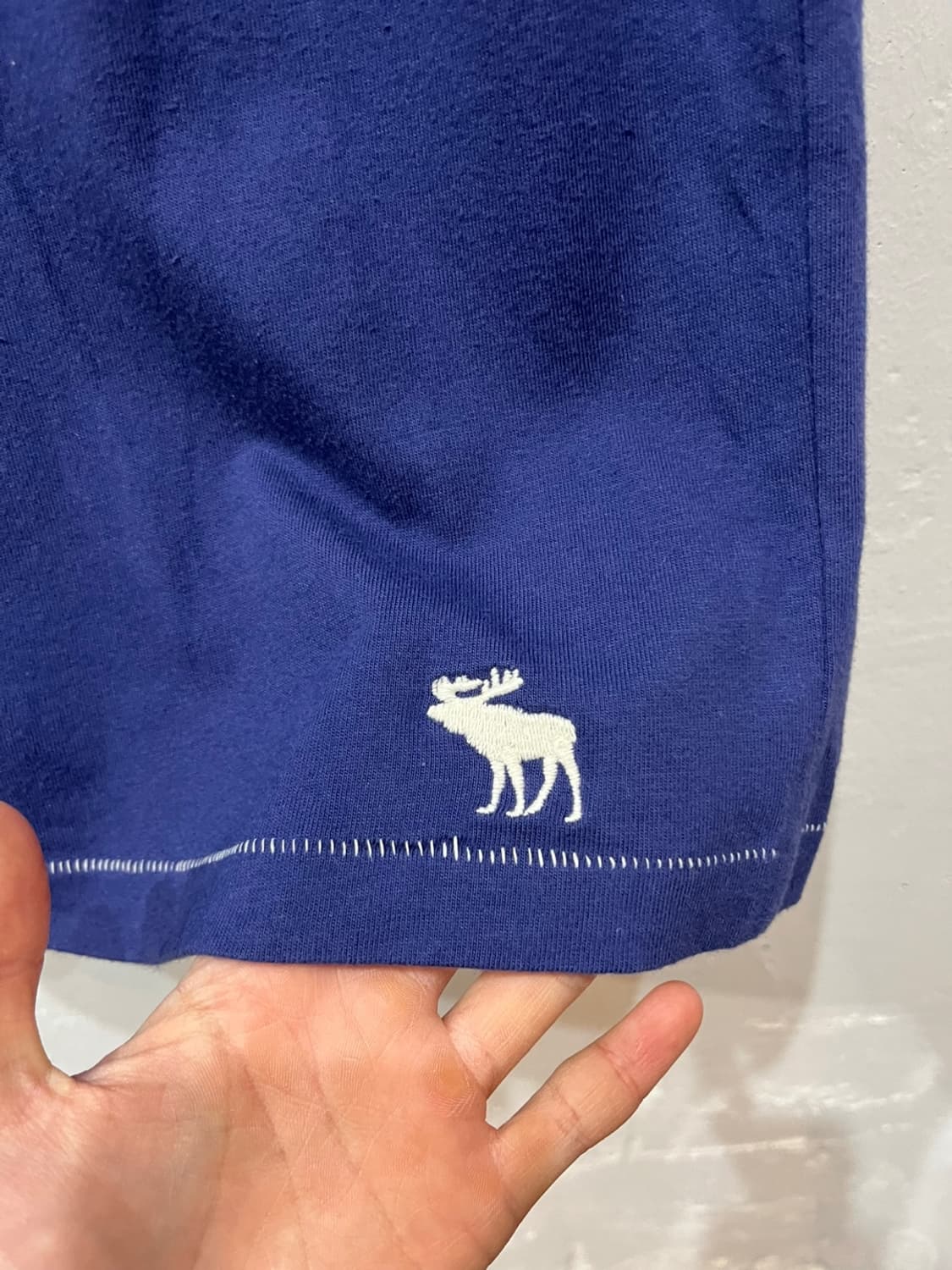 아베크롬비 아플리케 반팔 티셔츠 상품이미지3