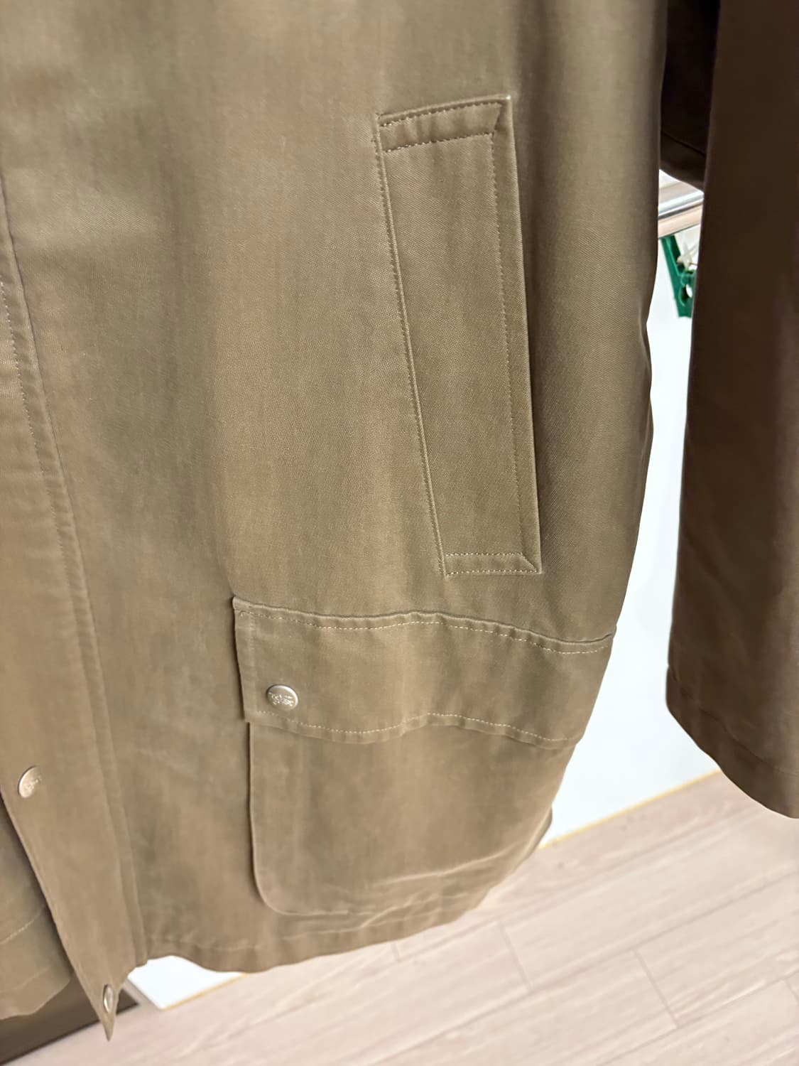 버버리 브라운 숏 트렌치 코트 상품이미지4