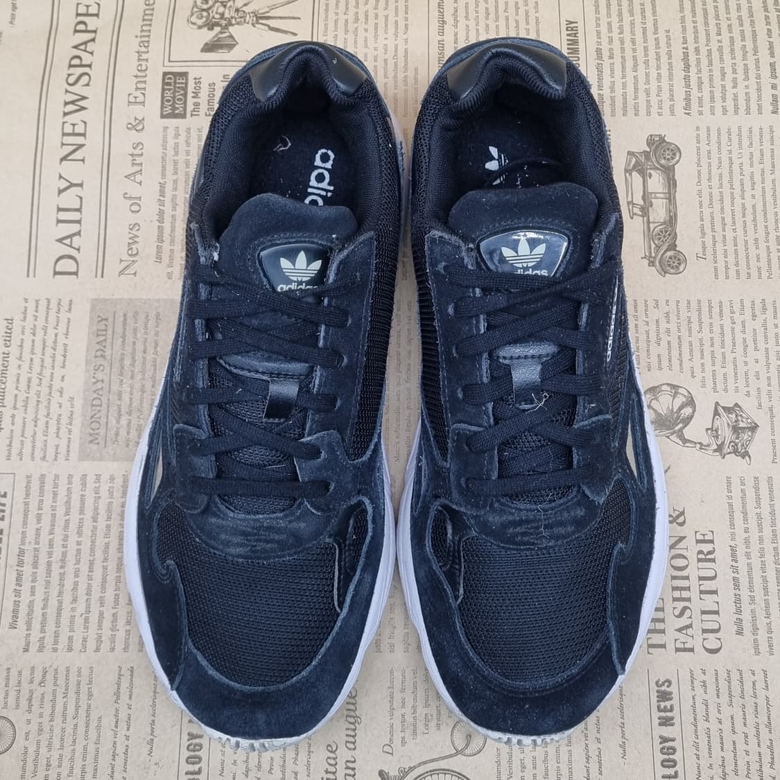 아디다스 팔콘 블랙 스니커즈250 상품이미지2