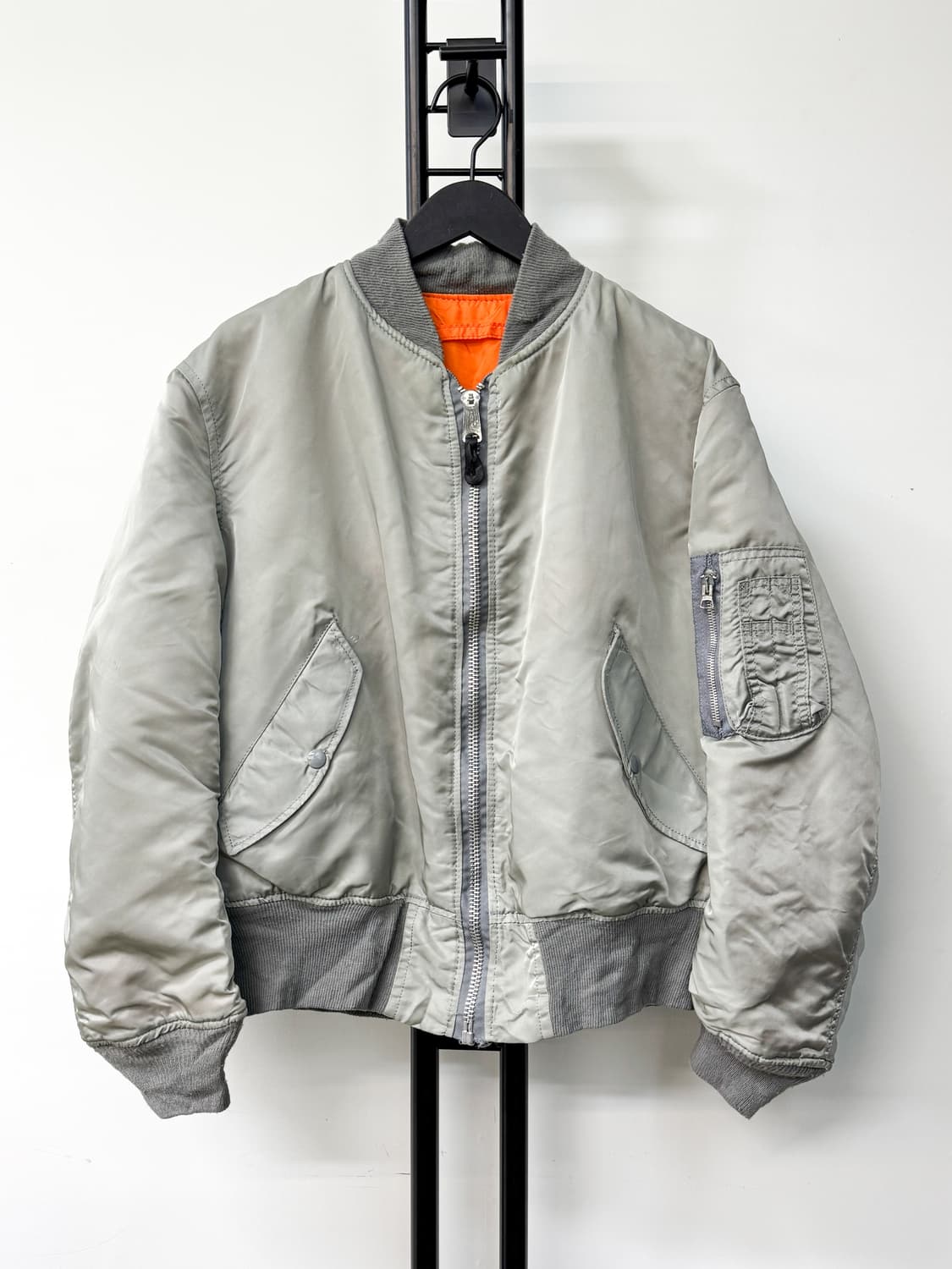 알파인더스트리 U.S.A.F 타입 Ma-1 자켓 상품이미지1