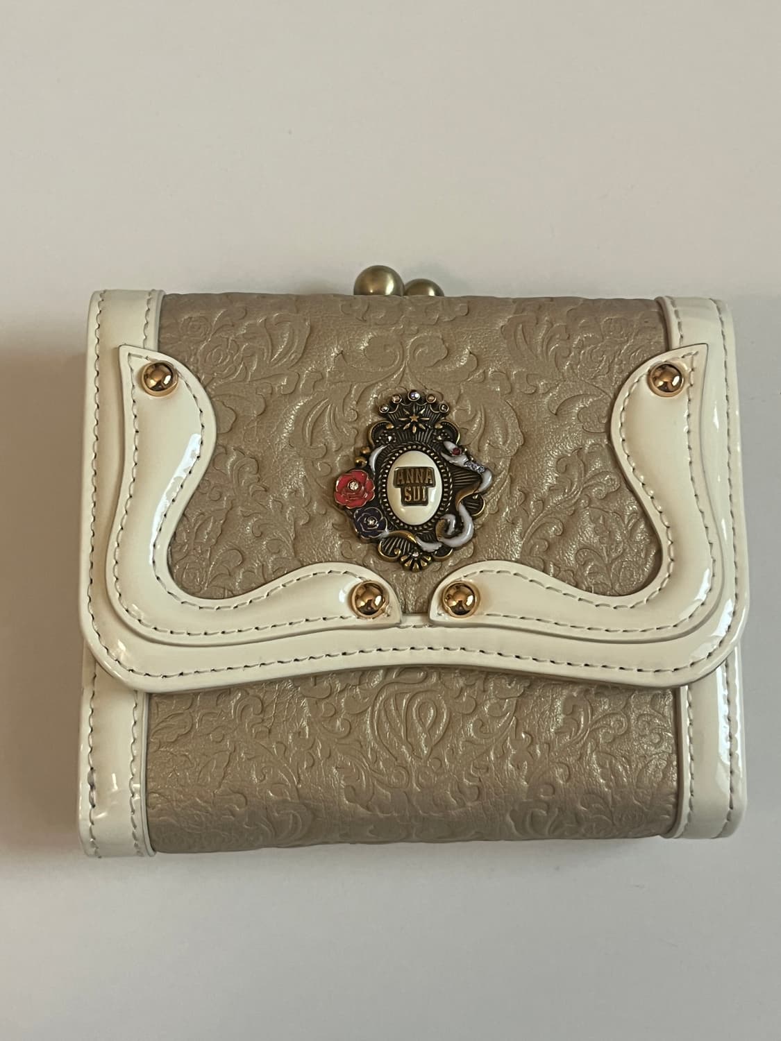 안나수이 지갑 판매합니다 상품이미지3