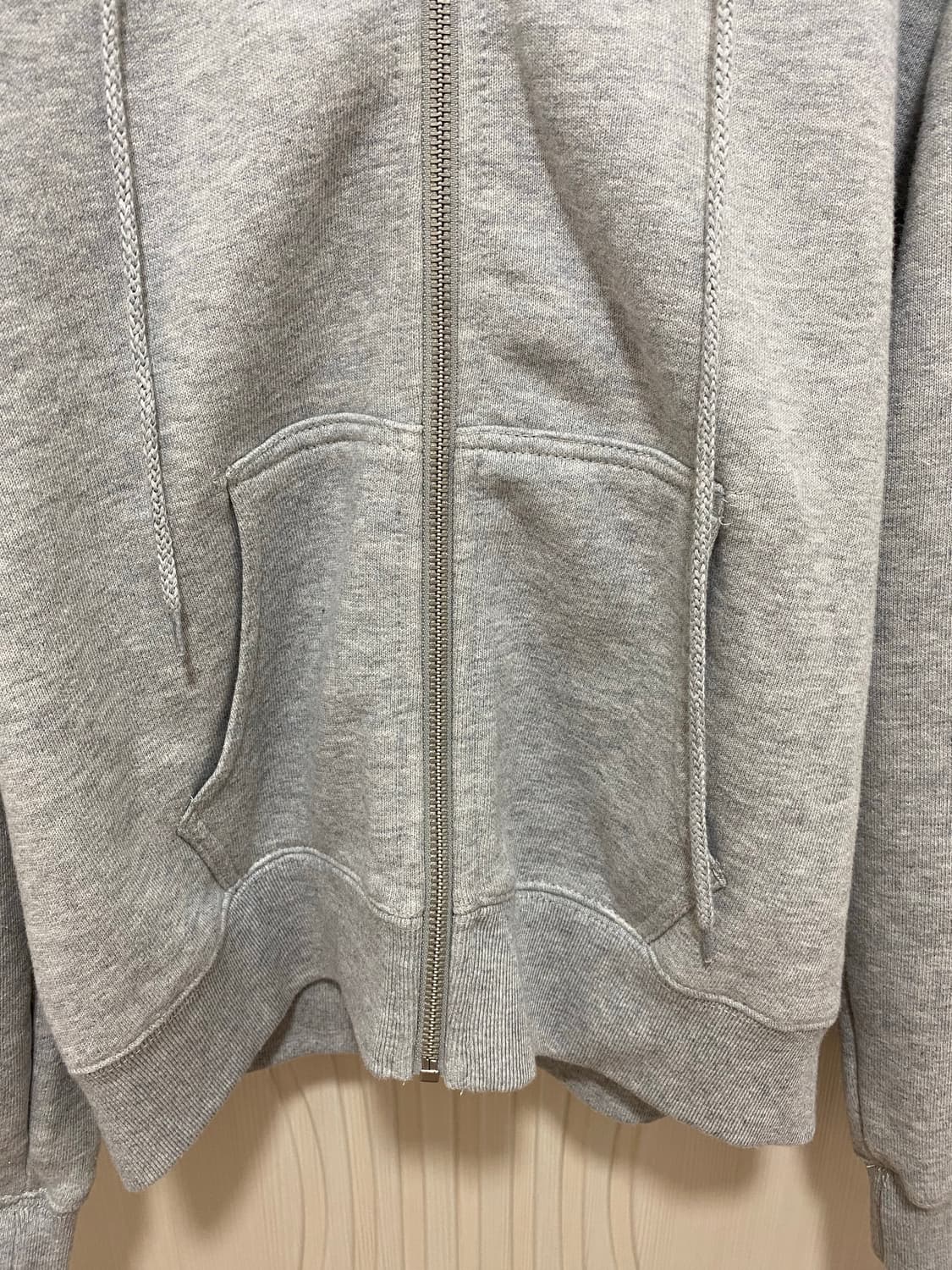 브랜디멜빌(Brandy Melville) 그레이 후드집업(새상품) 상품이미지3