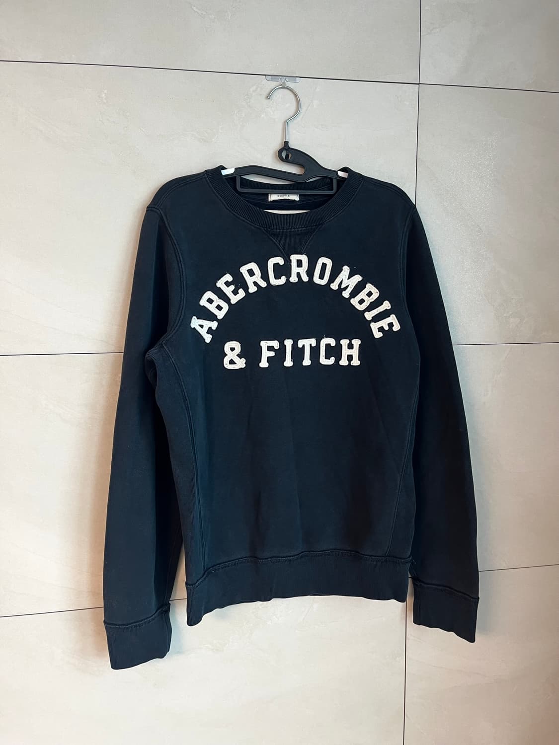 아베크롬비 네이비 약기모 맨투맨 (M size) 상품이미지2