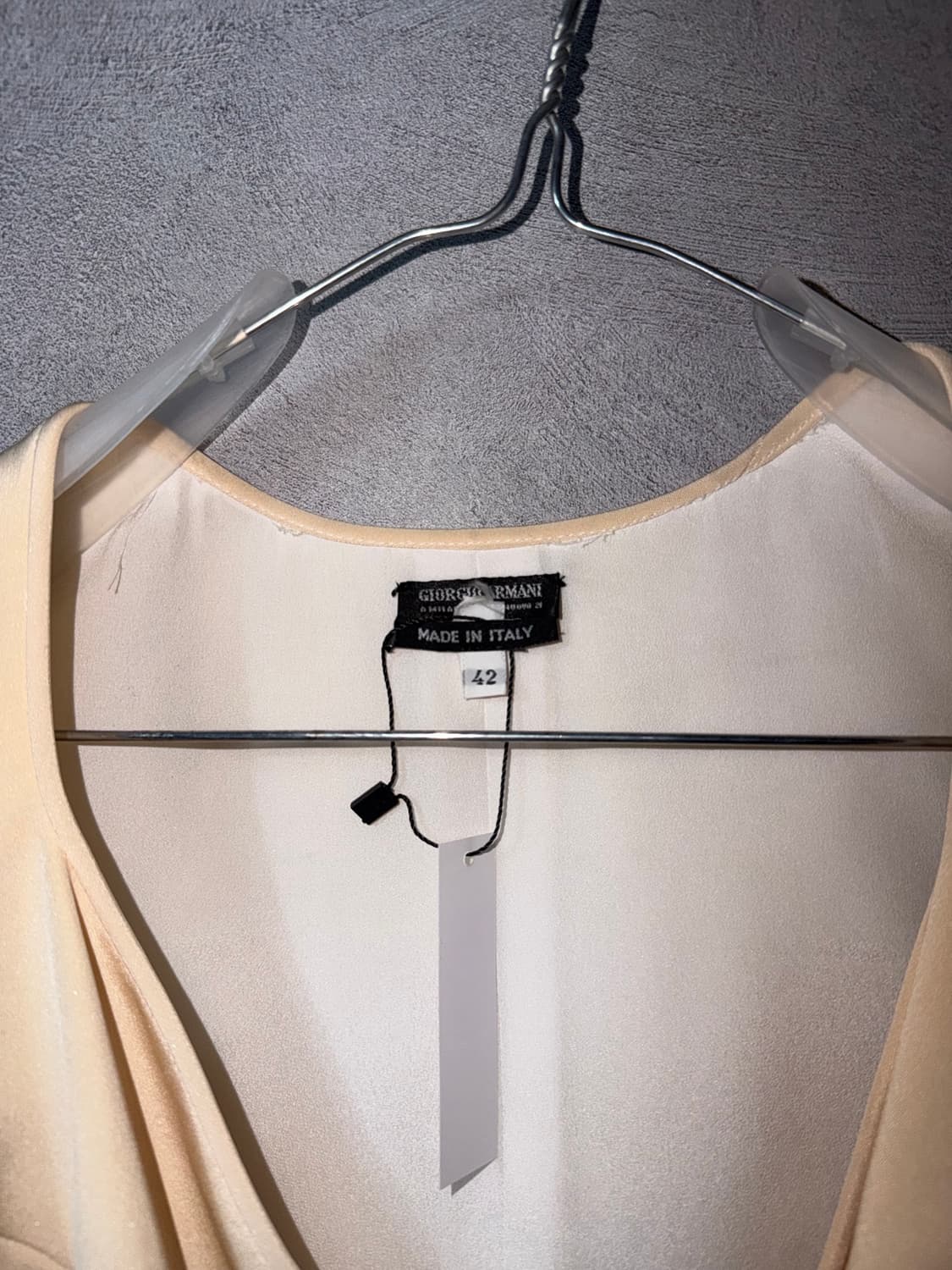 GIORGIO ARMANI Silk Double Button Top 상품이미지5