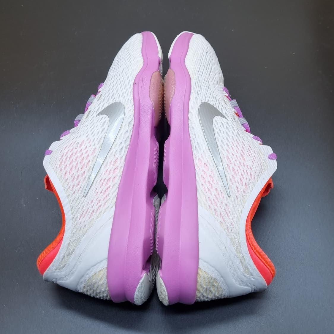 나이키 줌 핏 트레이닝 여성운동화235  상품이미지5