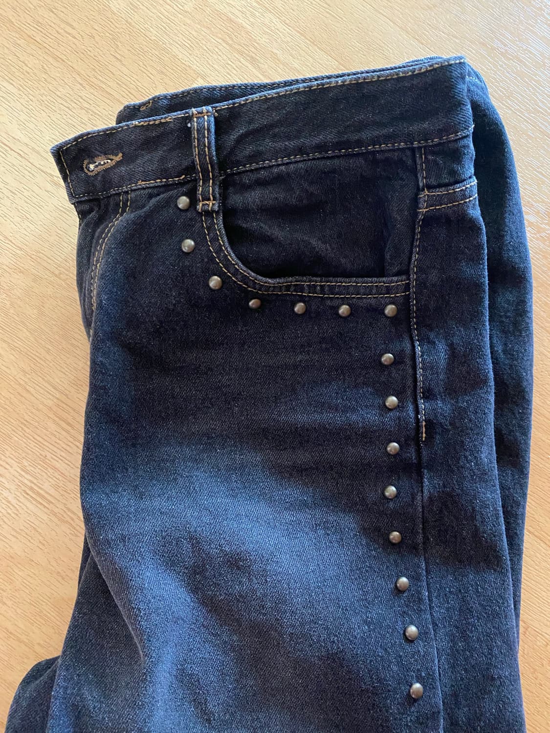 폴리수엠 바지 스터드진 /WARM STUDDED WASHED JEANS 상품이미지4