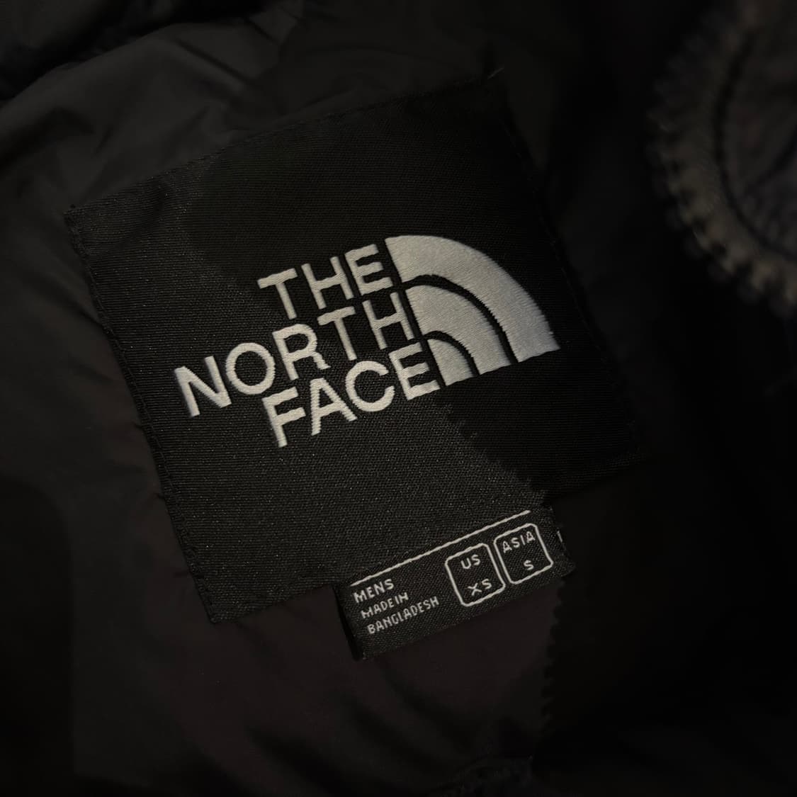 노스페이스 1996 레트로 눕시 700 필 패커블 재킷 TNF (S) 상품이미지4