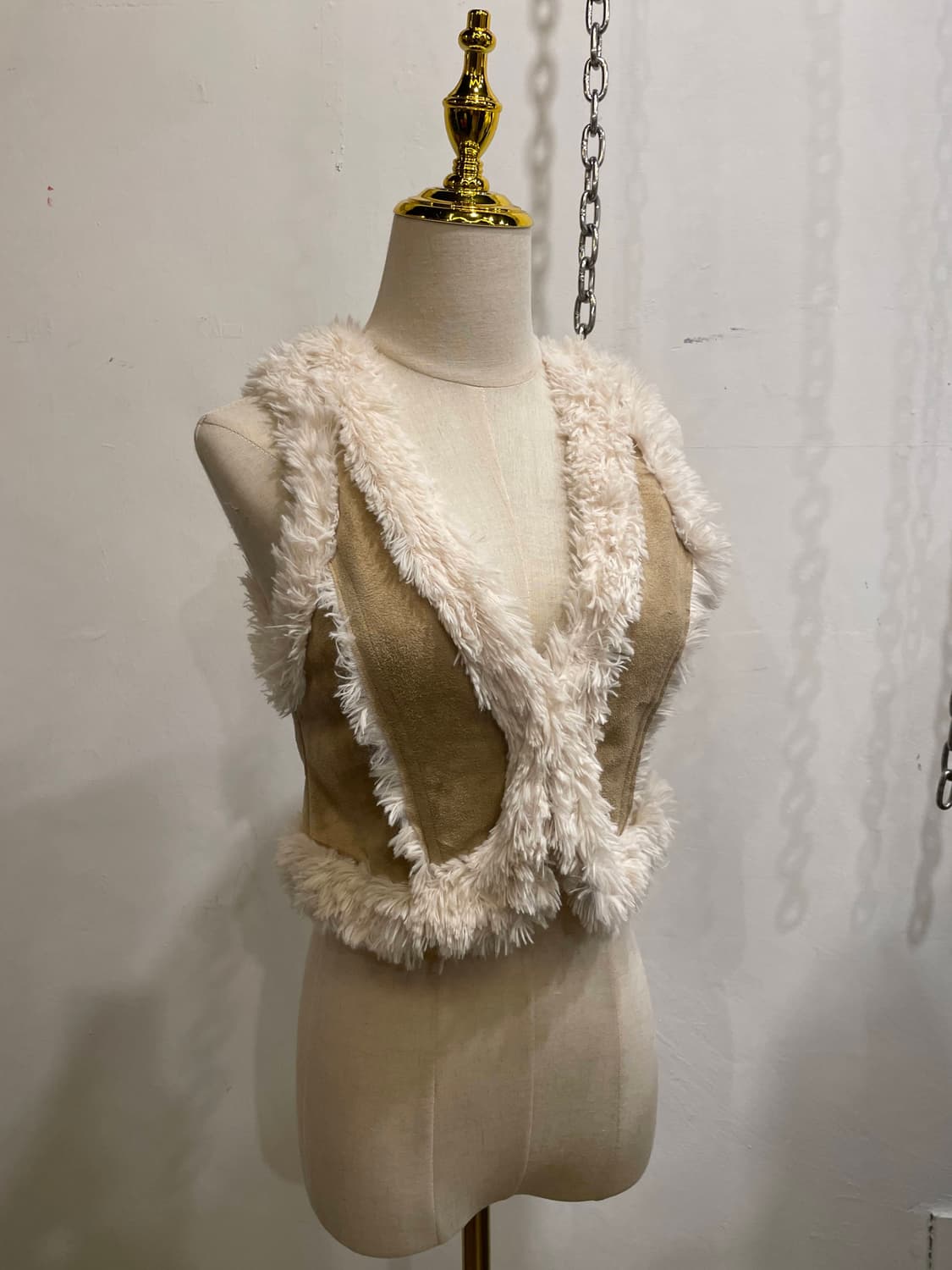 아이보리 퍼 베이지 크롭 베스트 y2k 갸루 상품이미지4