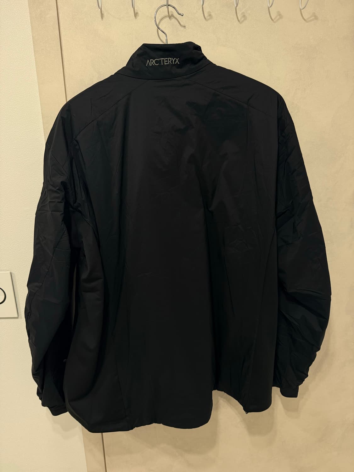 새상품) XL아더에러 니트집업판매 상품이미지4