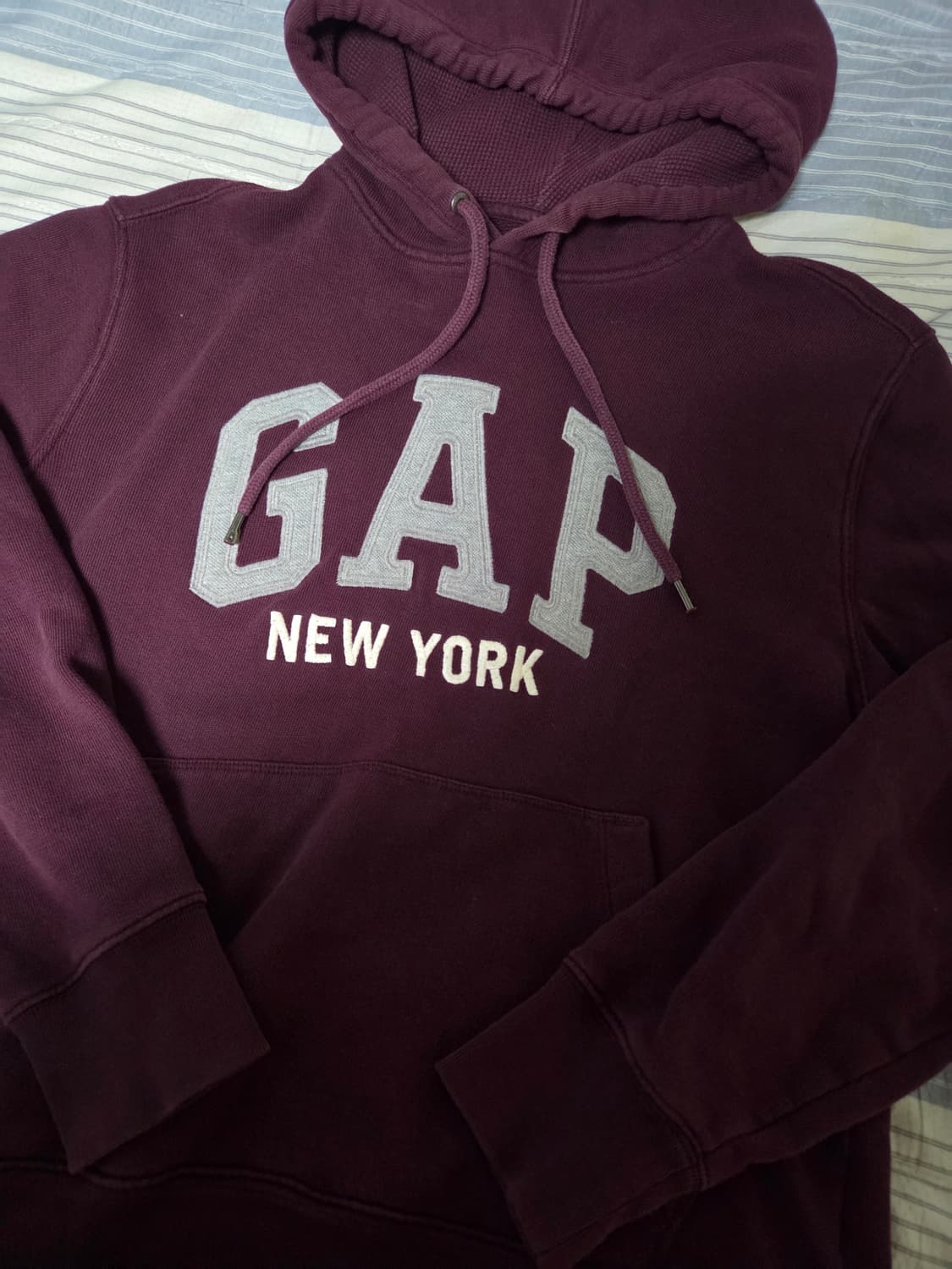갭 뉴욕 버건디 후드티 상품이미지1