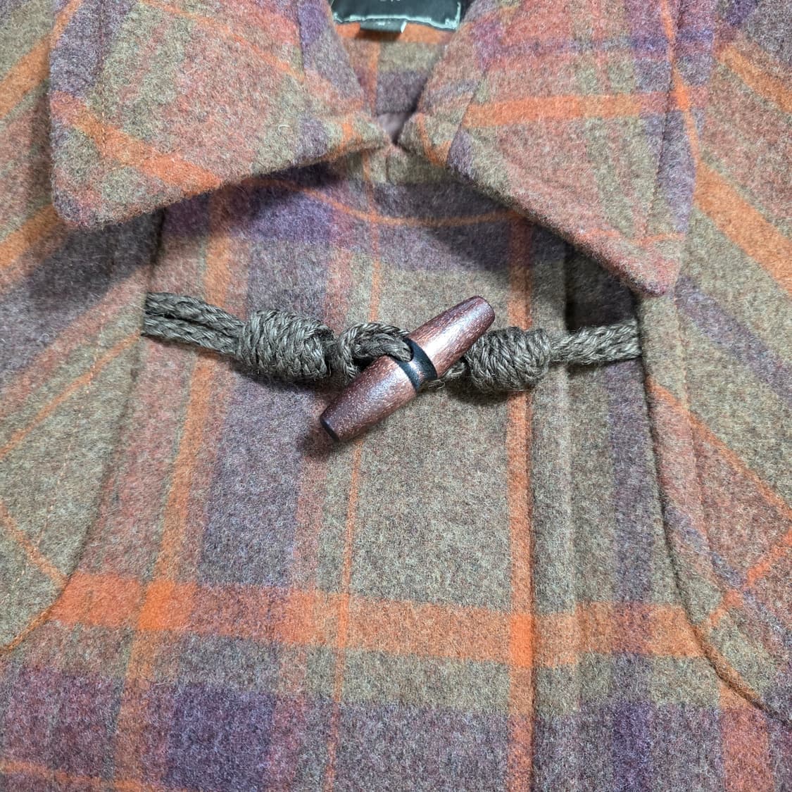 1610 Thursday Island 써스데이아일랜드 울 체크 하프코트 상품이미지3