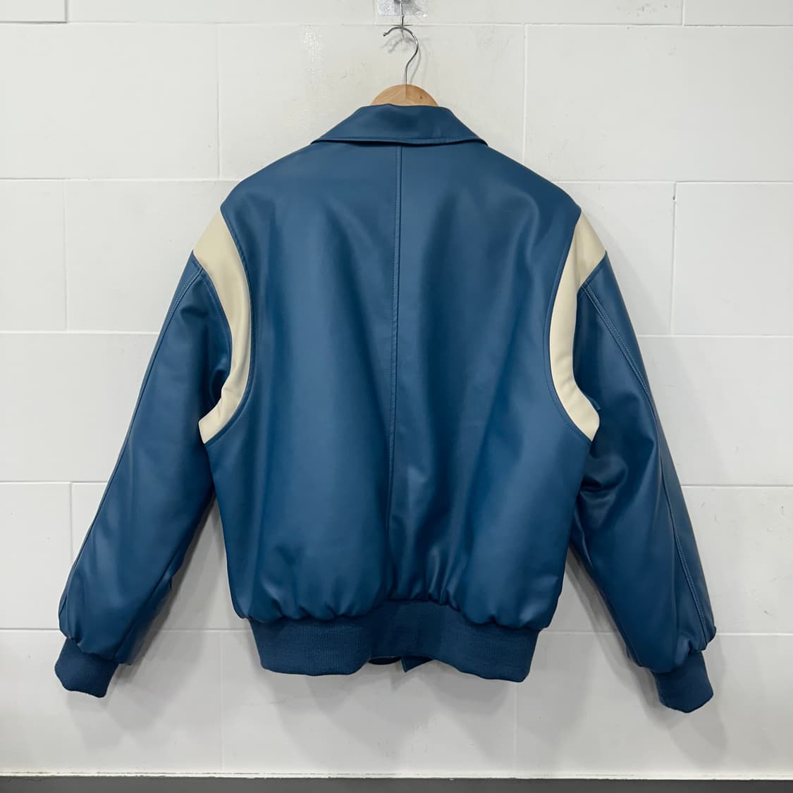 트립르센스 유니섹스 스티치 오버핏 바시티 자켓 상품이미지8