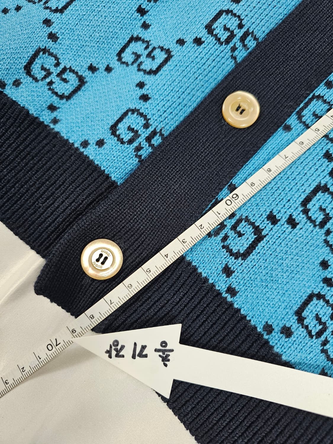 구찌가디건 상품이미지3