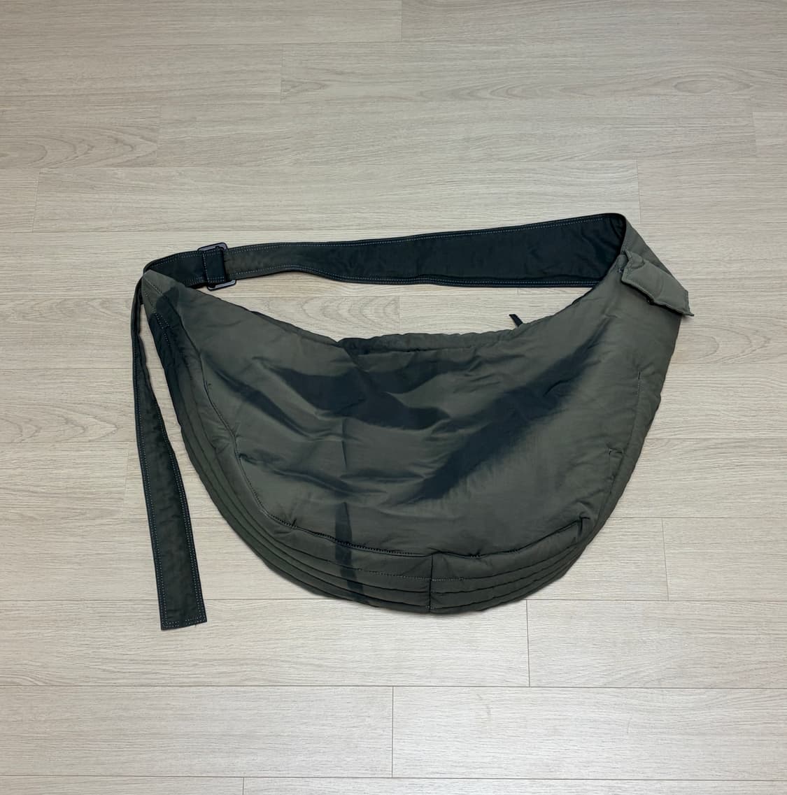 지용킴 선블리치 숄더백 상품이미지1