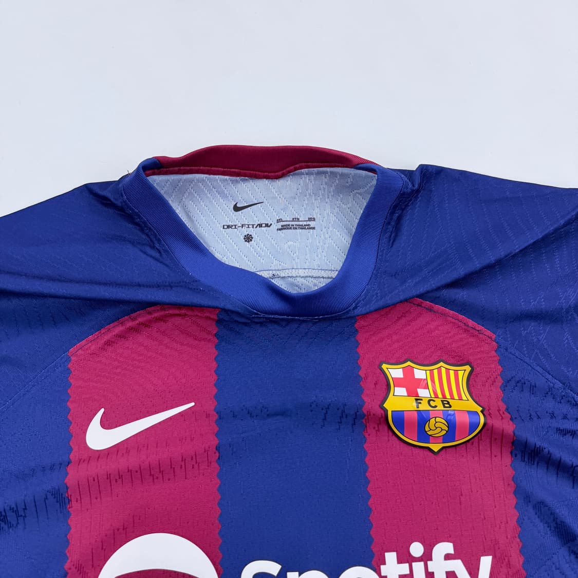 22/23 시즌 레반도프스키 바르셀로나 유니폼 상품이미지5