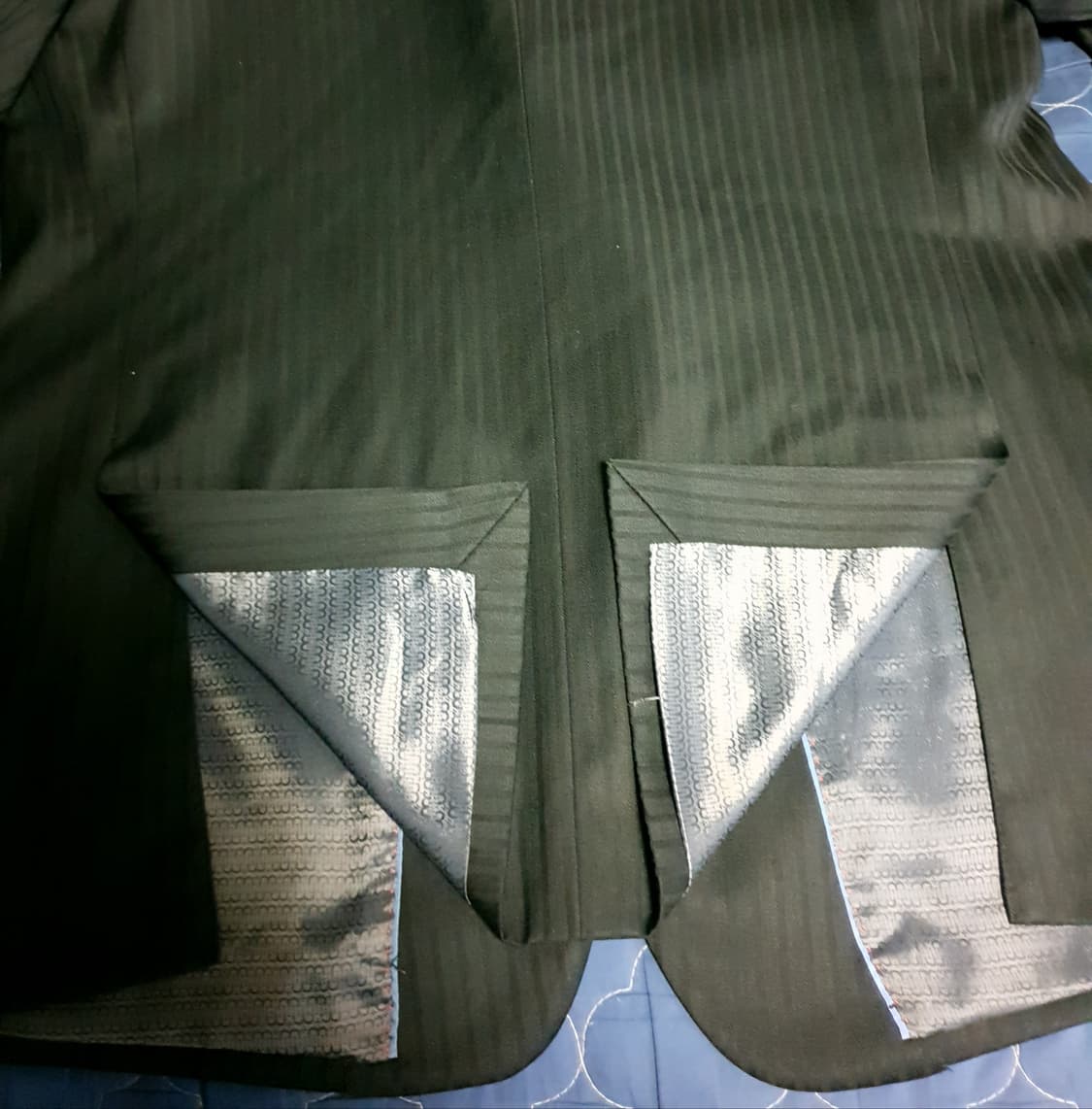 (00s 코오롱) 맨스타 피렌체 스트라이프 클래식 수트셋업 블랙 상품이미지3