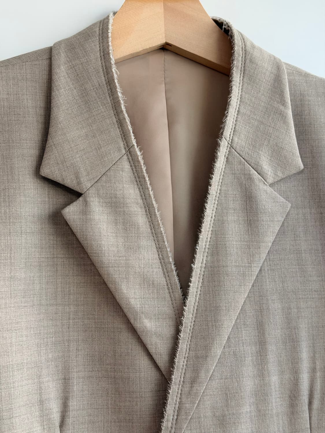 [정품] 알테(Alte) 컷오프 디테일 울 블렌드 재킷 (BEIGE) 상품이미지9