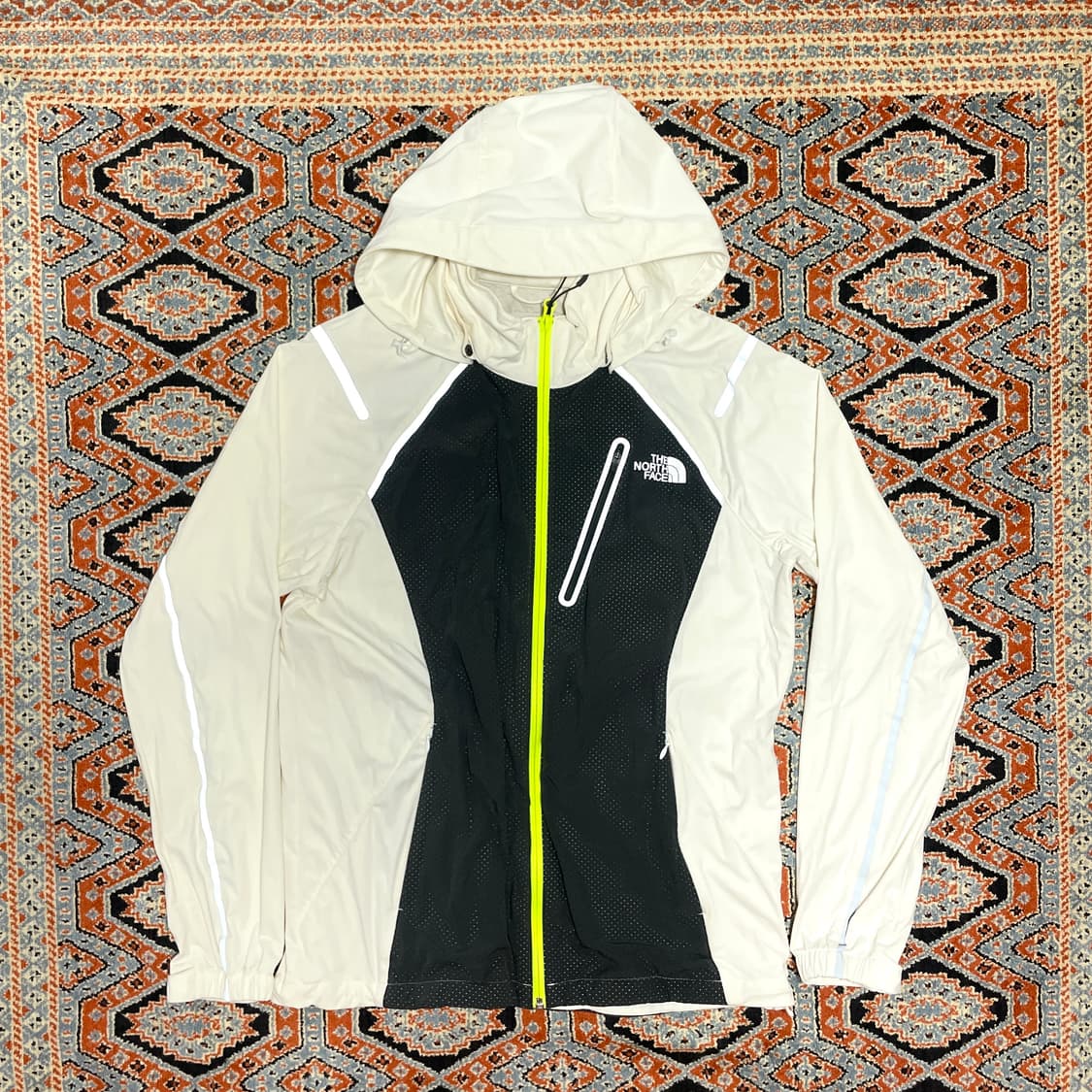 노스페이스 아이보리 바람막이 자켓 여성L 상품이미지1