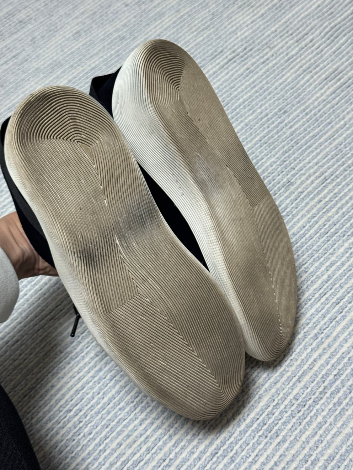 cos 코스 스웨이드 스니커즈 43 상품이미지7