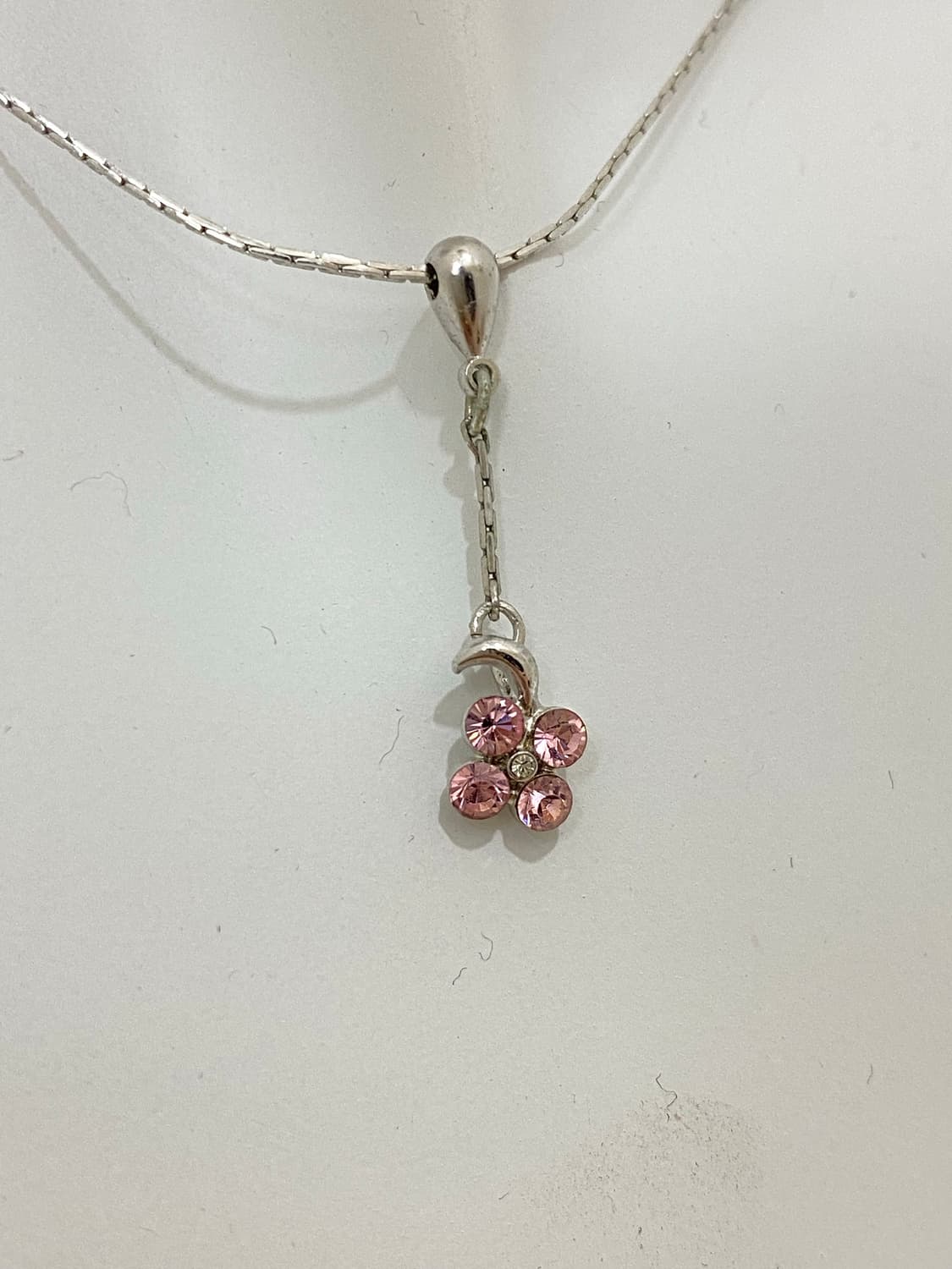 Courrèges 핑크 플라워 비즈 목걸이 상품이미지4