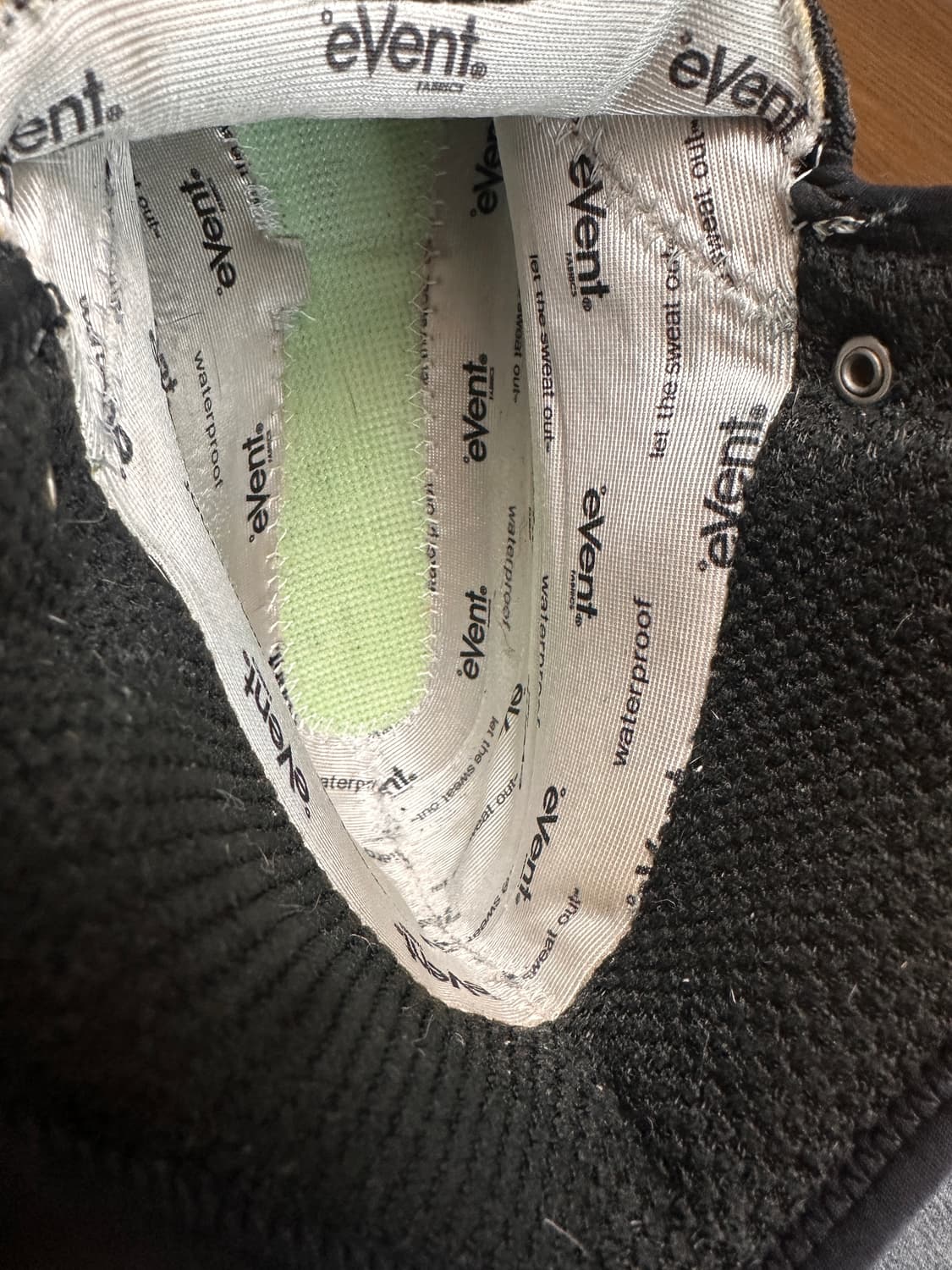 hoka 토르 울트라 하이 BLK 상품이미지6