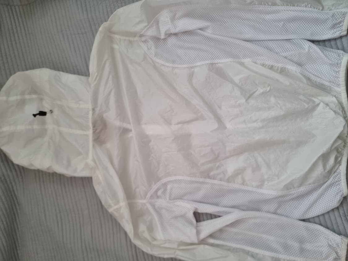 9999archive 판매중단된 바람막이 새상품 상품이미지3